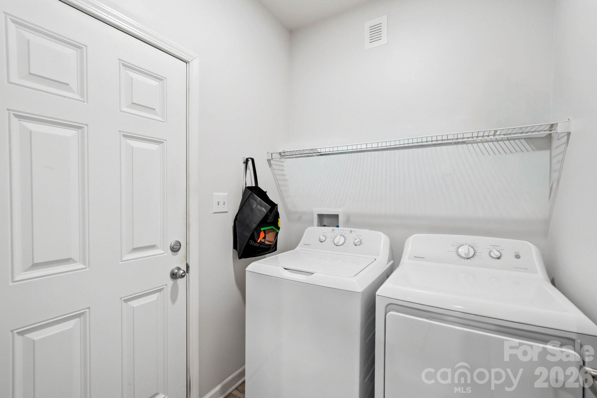 138 Lone Eagle Lane - Photo 10