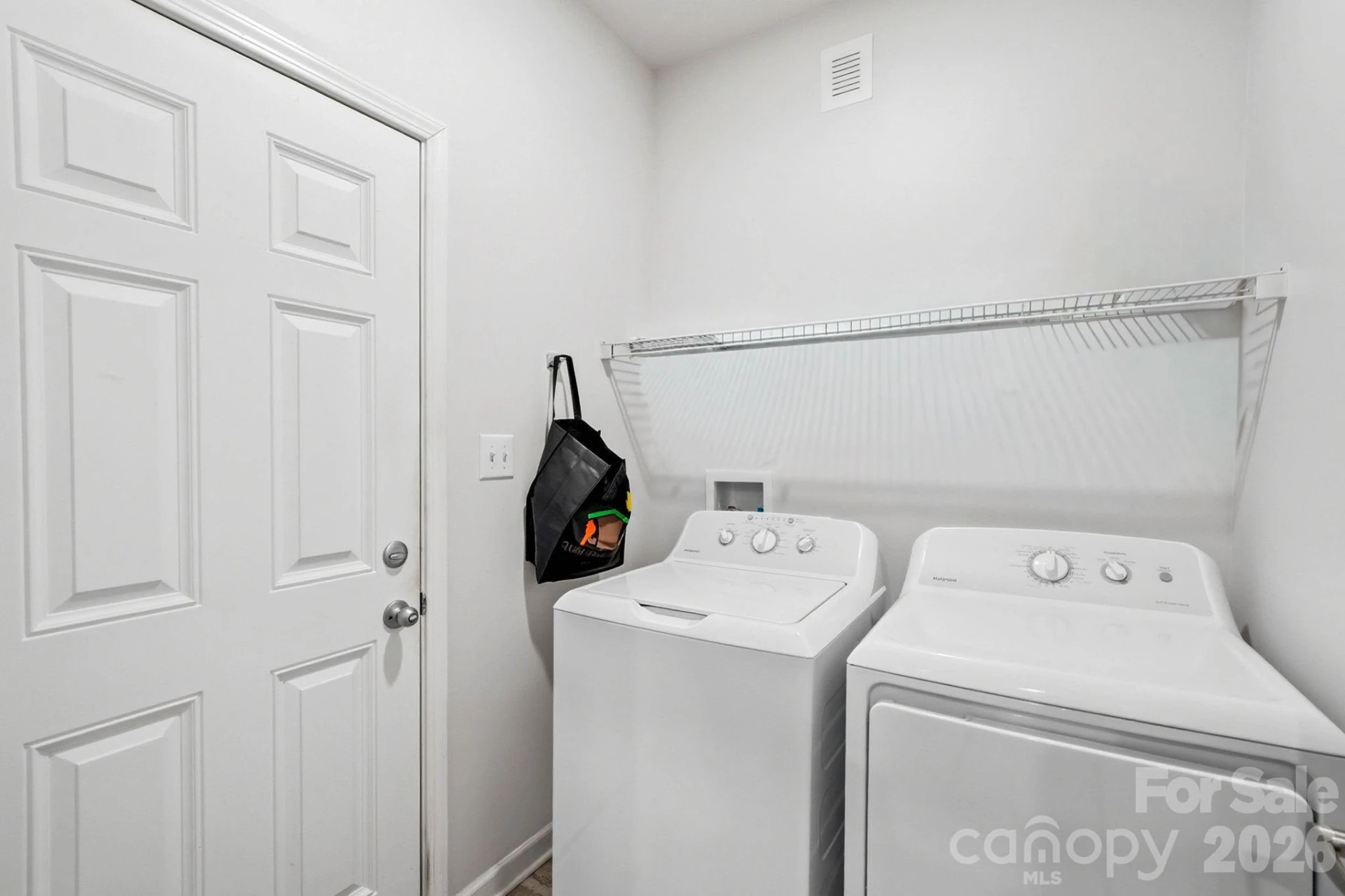 138 Lone Eagle Lane - Photo 10