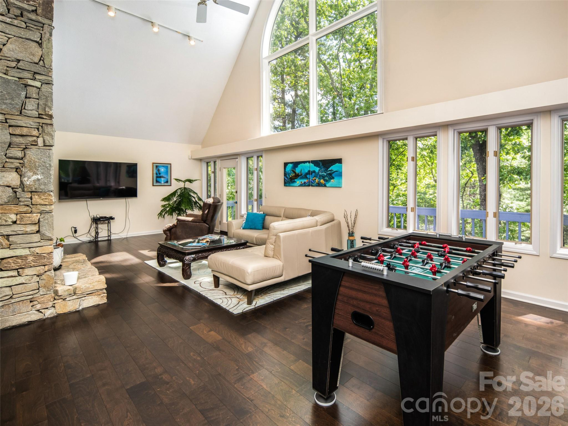 363 Rickel Drive - Photo 4