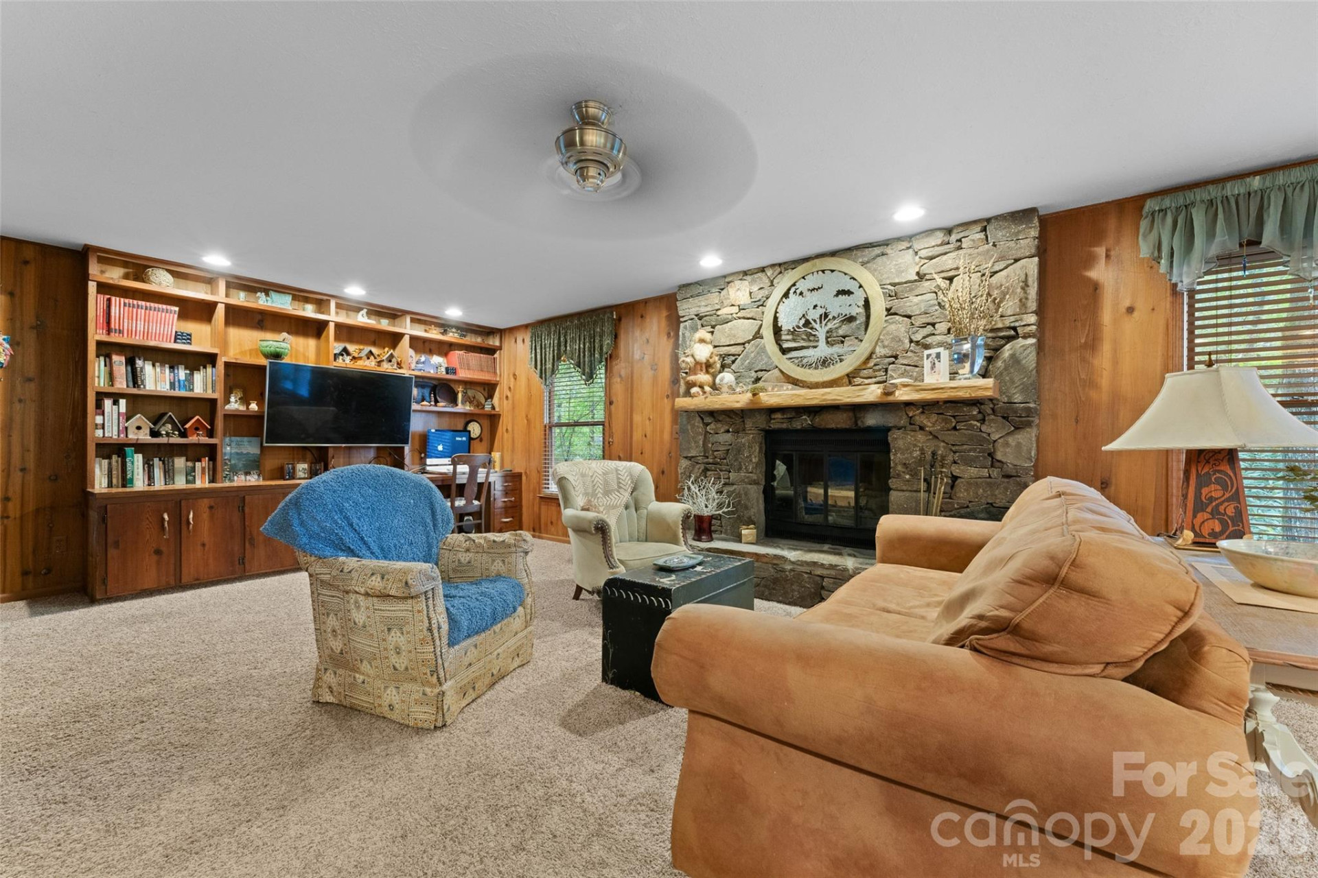 219 Kentwood Lane - Photo 7