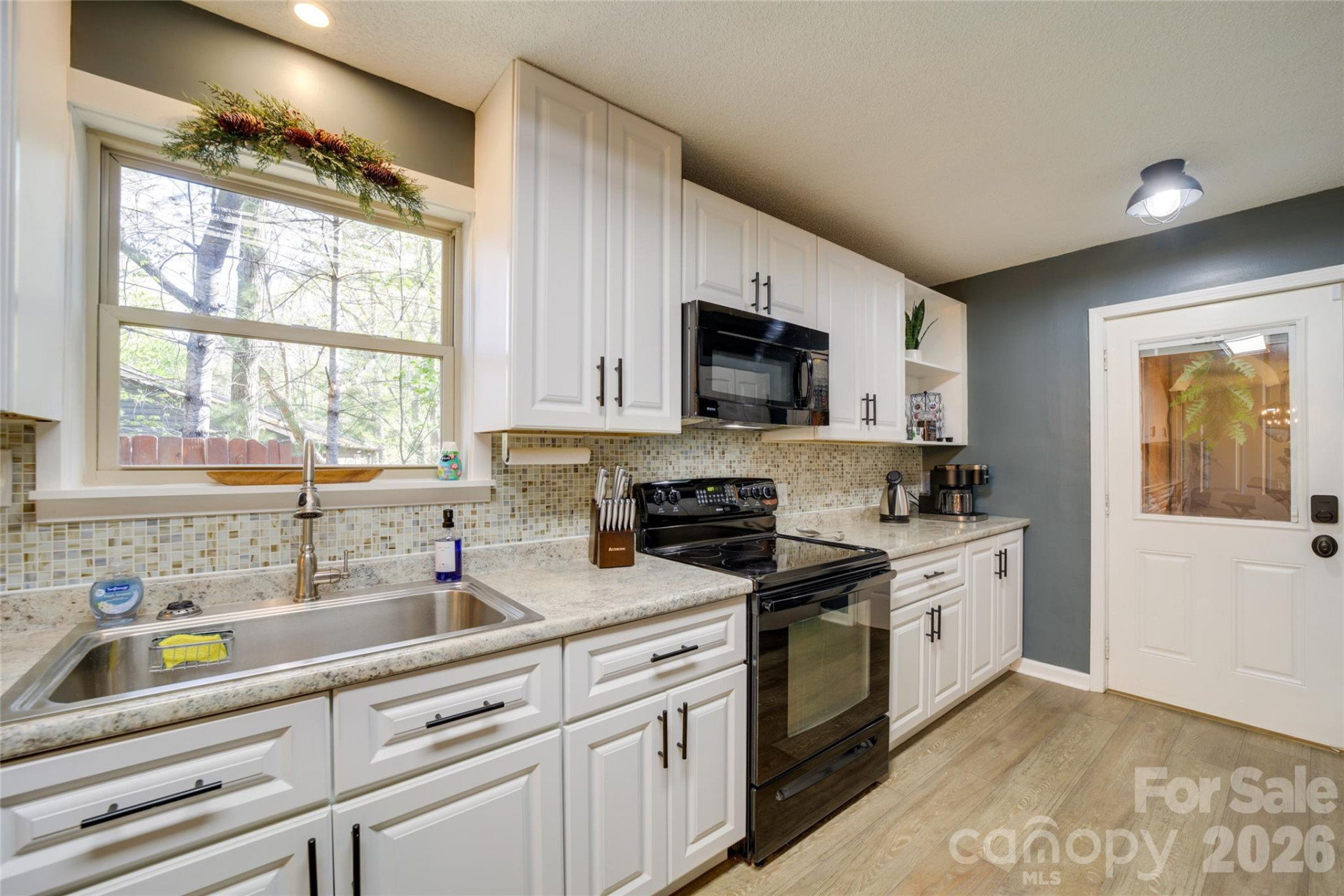 24 Oakwood Road - Photo 8