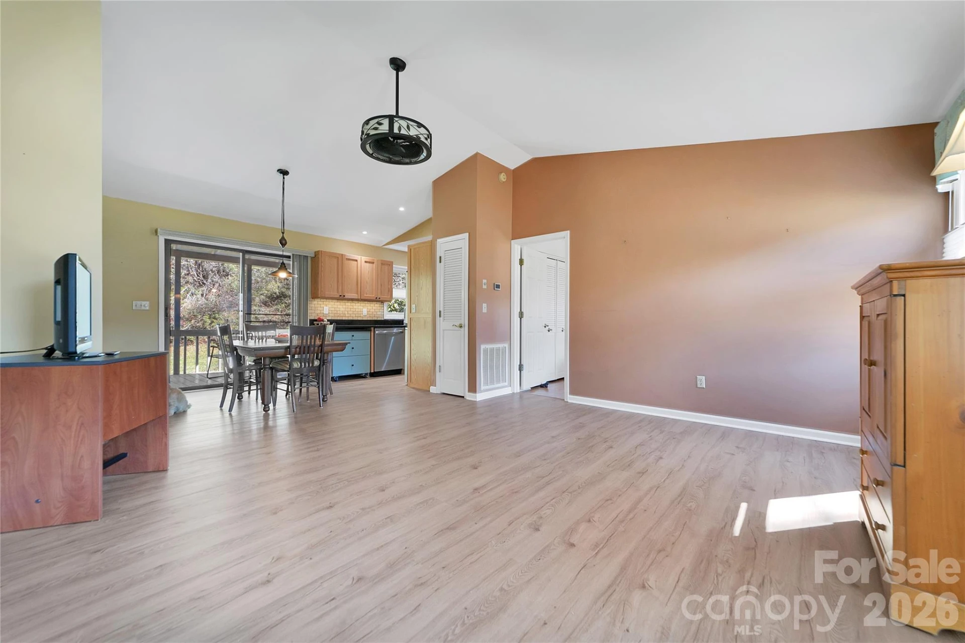 118 Resada Drive - Photo 6