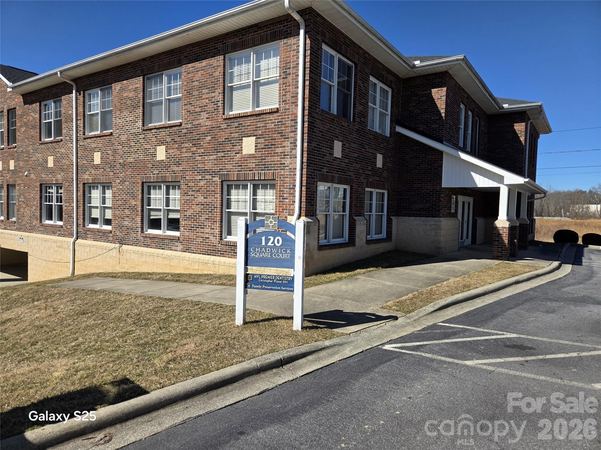 120 Chadwick Square Court #E - Photo 3