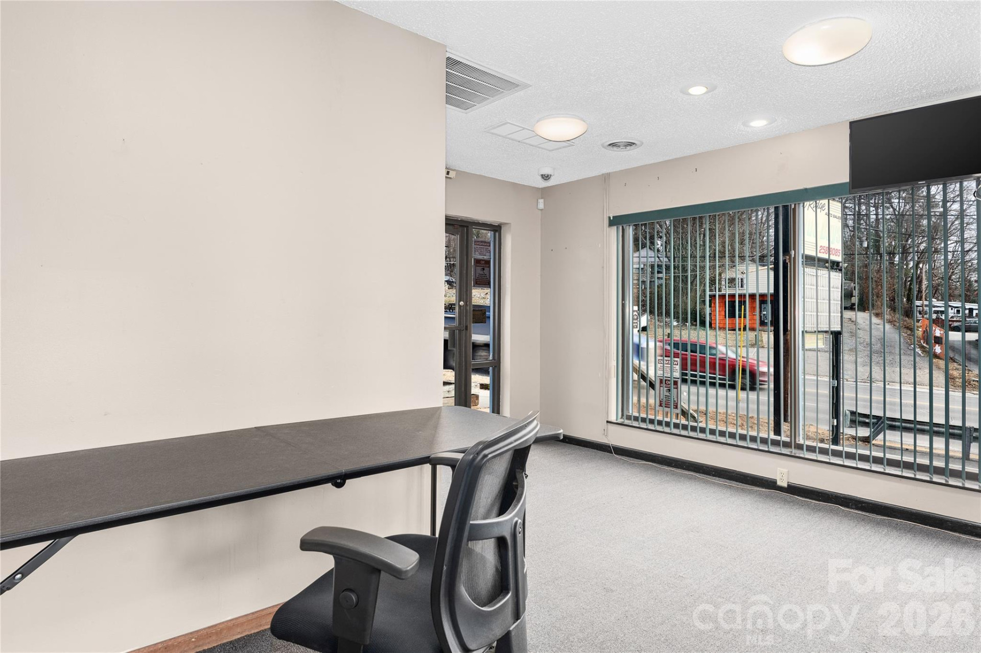 1473 Patton Avenue - Photo 3