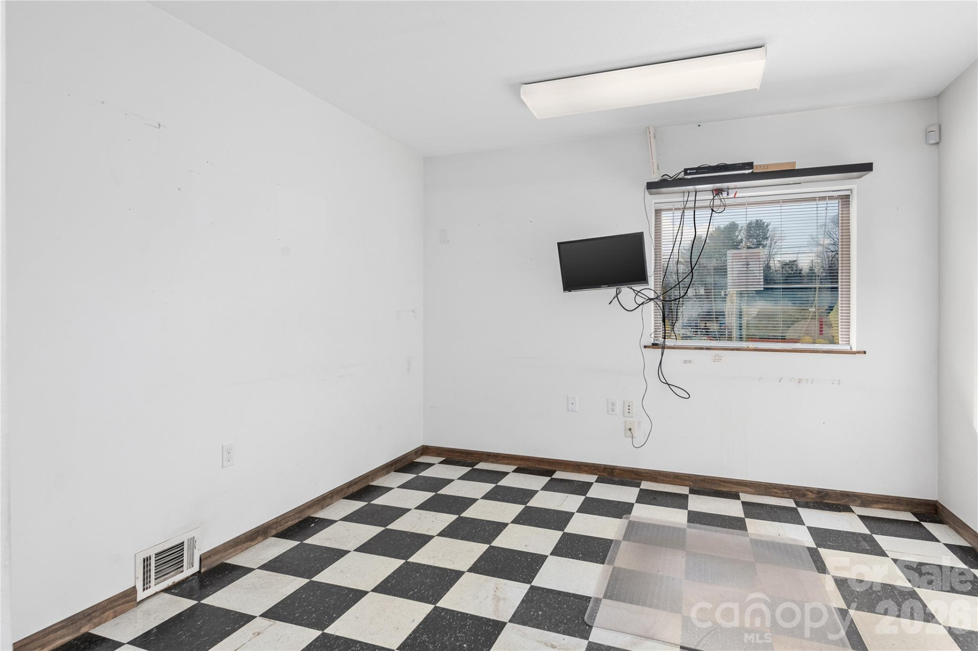 1473 Patton Avenue - Photo 9