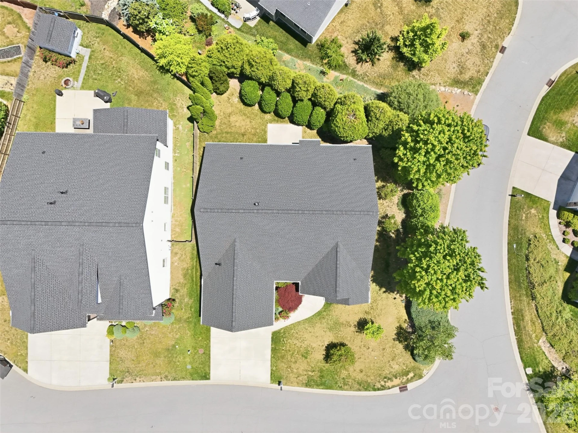 1 Breyerton Court - Photo 34