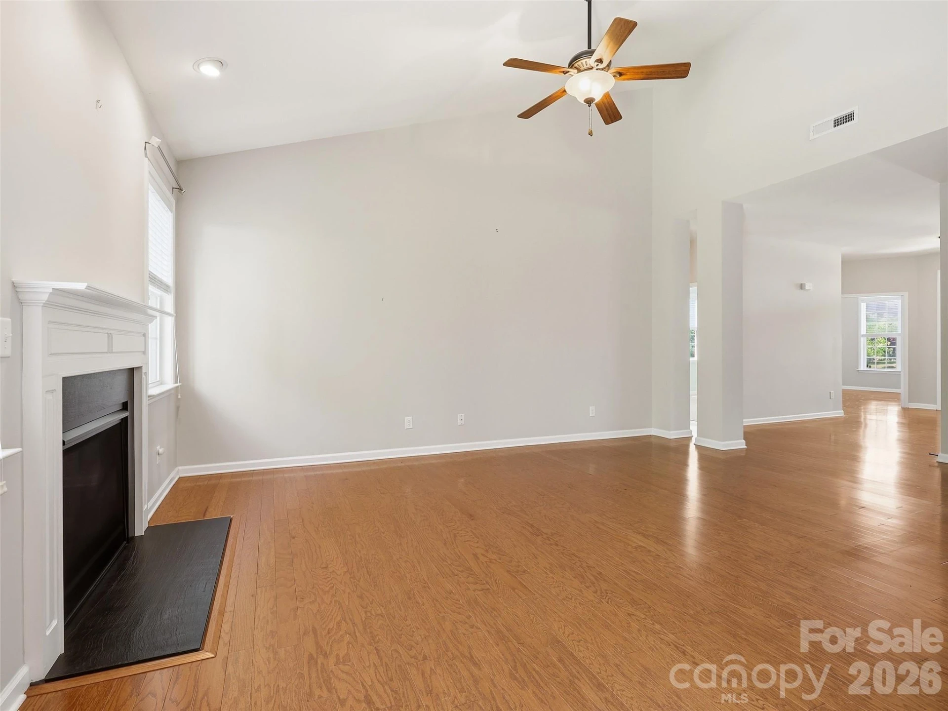 1 Breyerton Court - Photo 10
