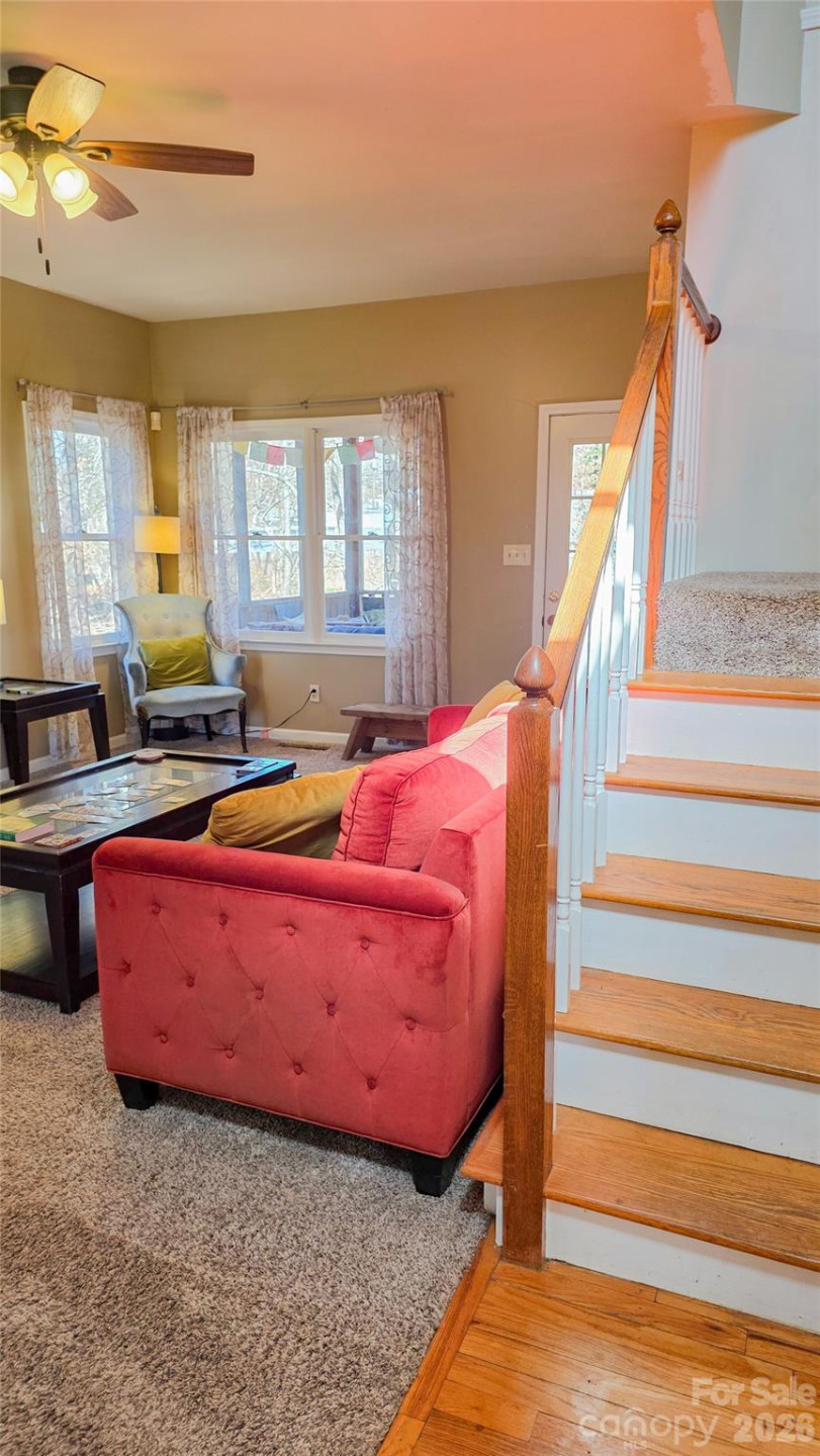 28 Sweetbriar Court - Photo 20