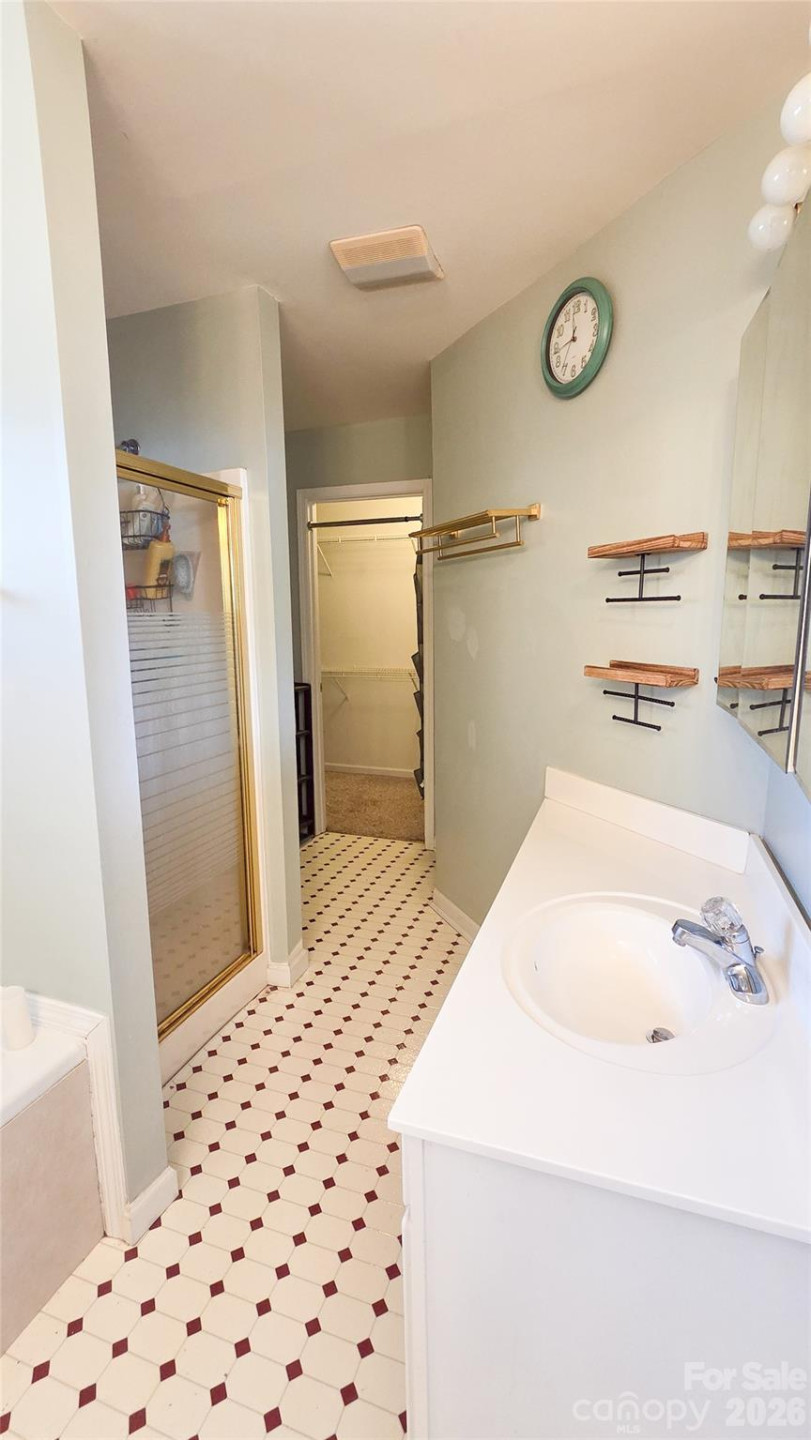 28 Sweetbriar Court - Photo 36