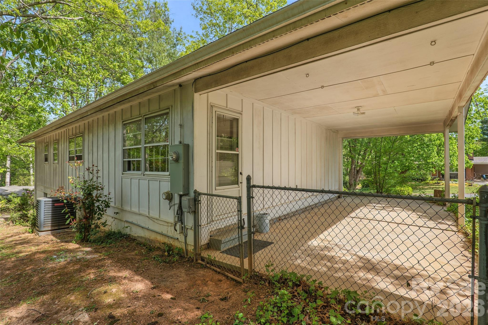 68 Imperial Court - Photo 11