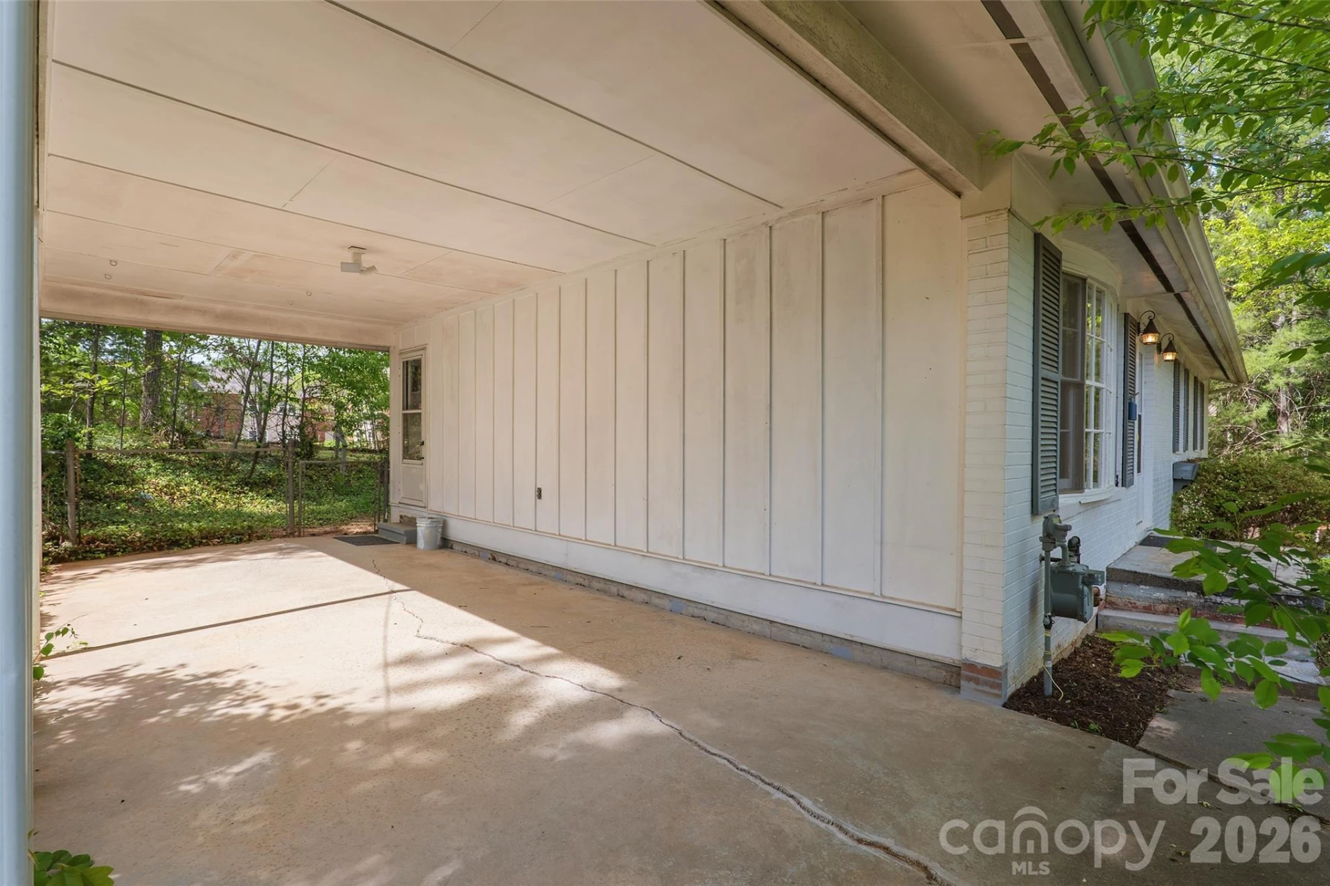 68 Imperial Court - Photo 11