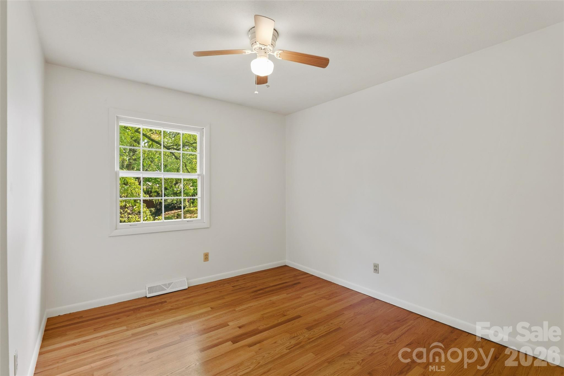 68 Imperial Court - Photo 15