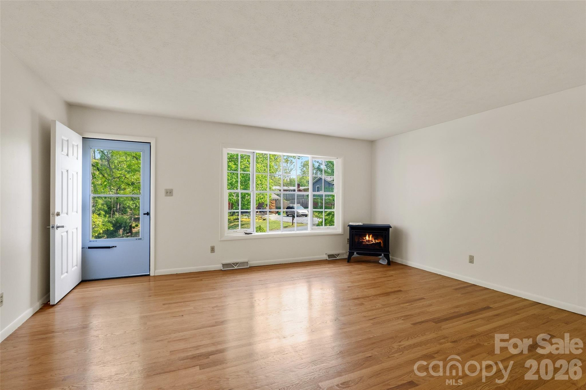 68 Imperial Court - Photo 4