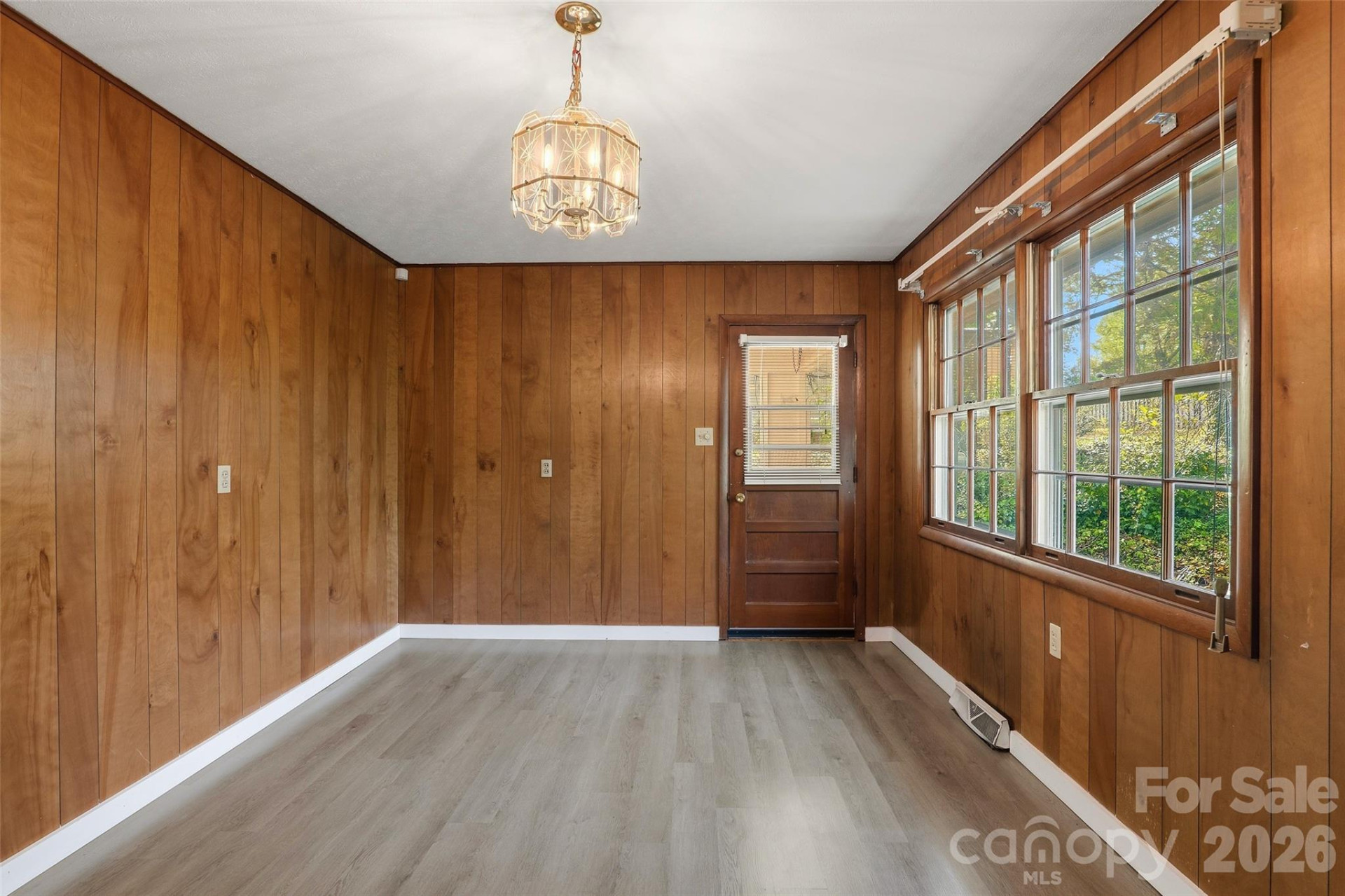 68 Imperial Court - Photo 10