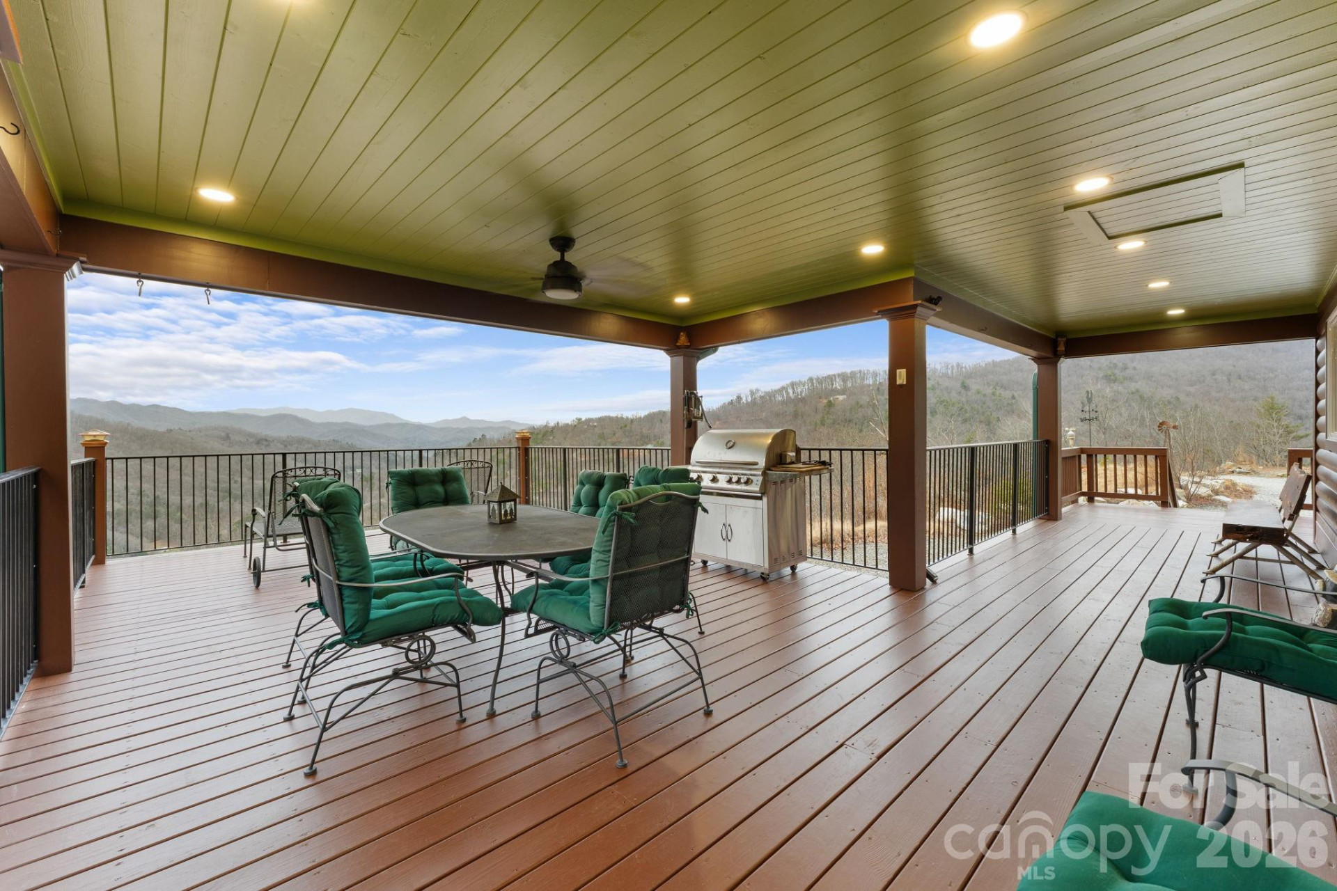 833 Fox Run Road - Photo 13