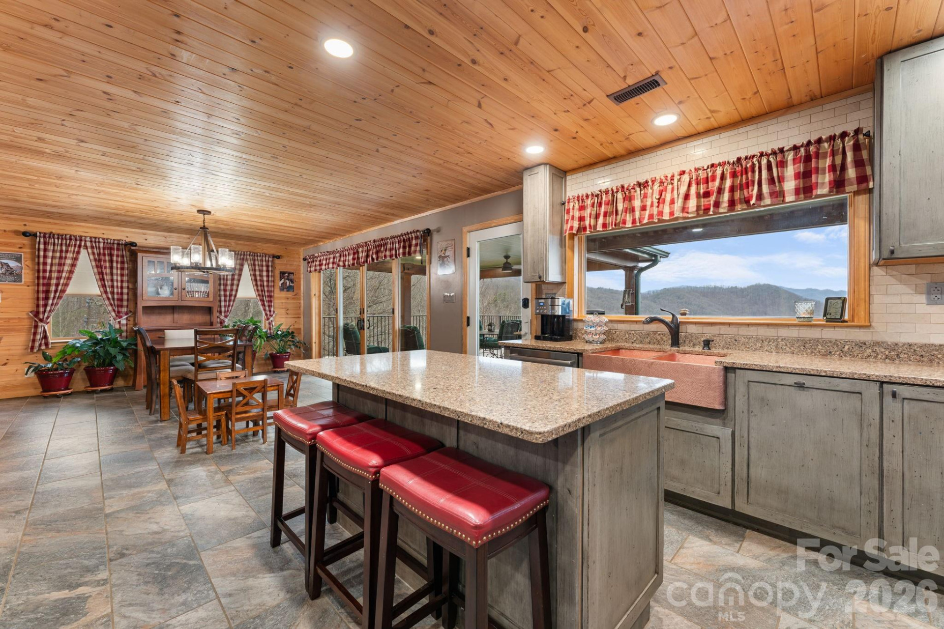 833 Fox Run Road - Photo 16