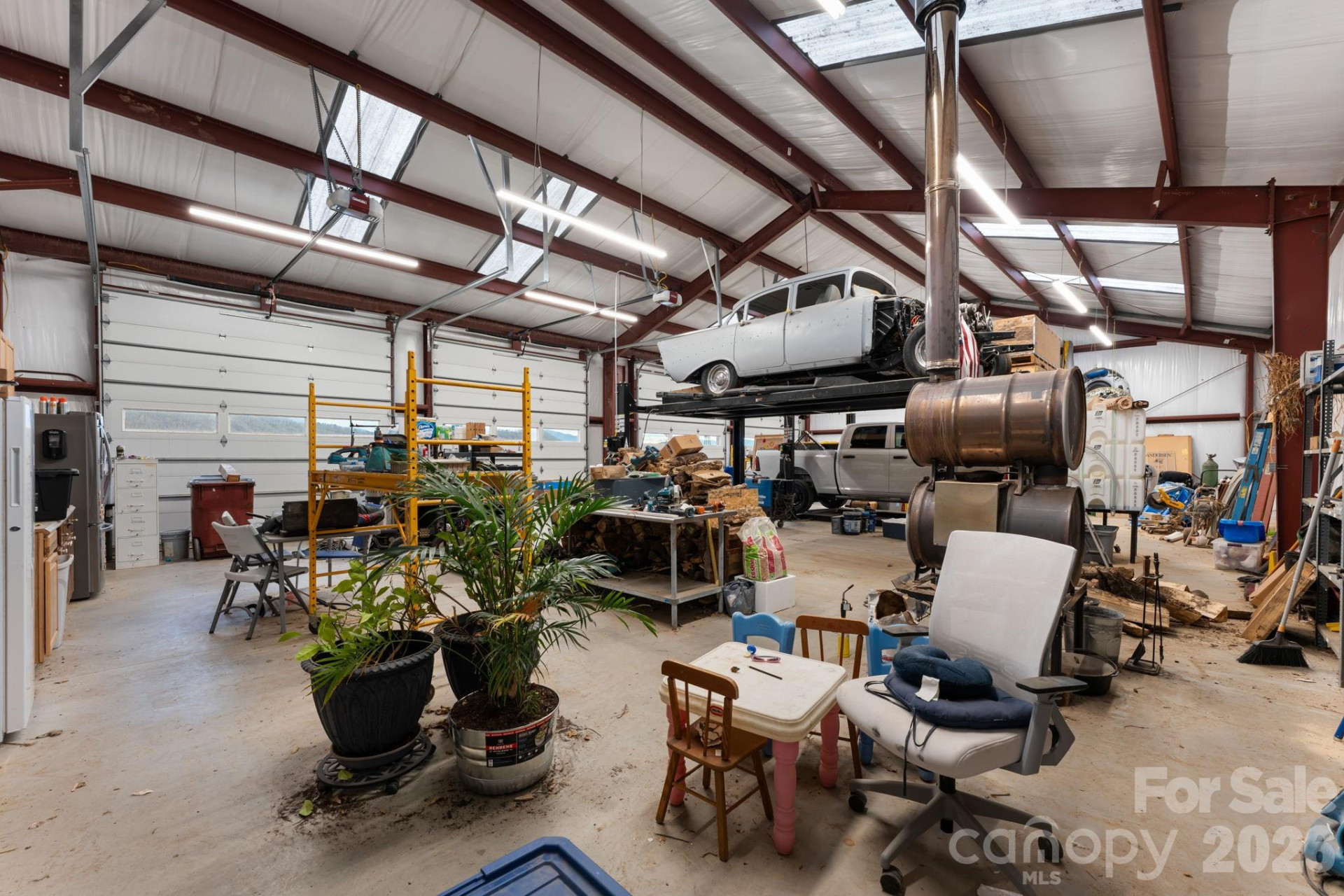 833 Fox Run Road - Photo 4