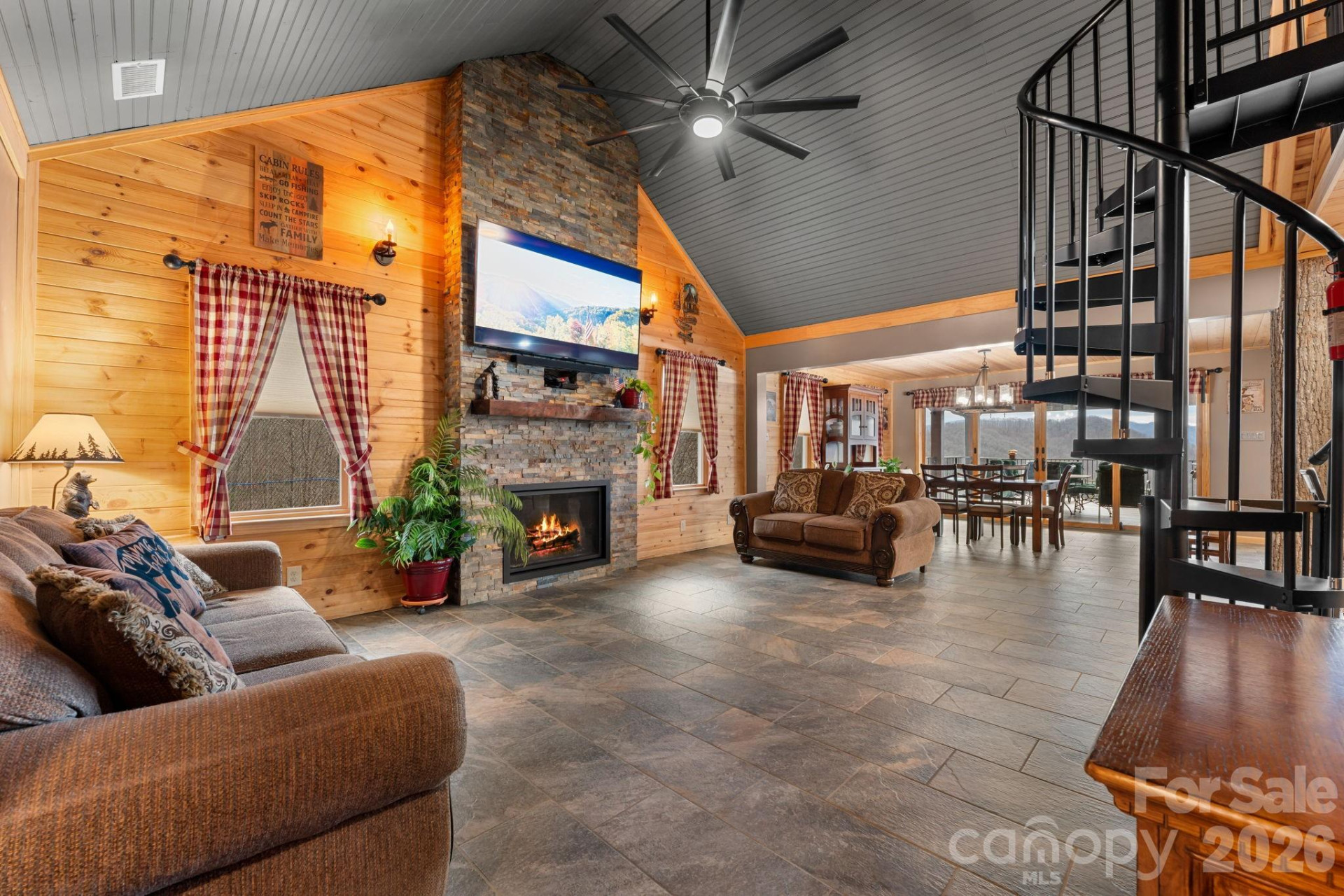 833 Fox Run Road - Photo 6