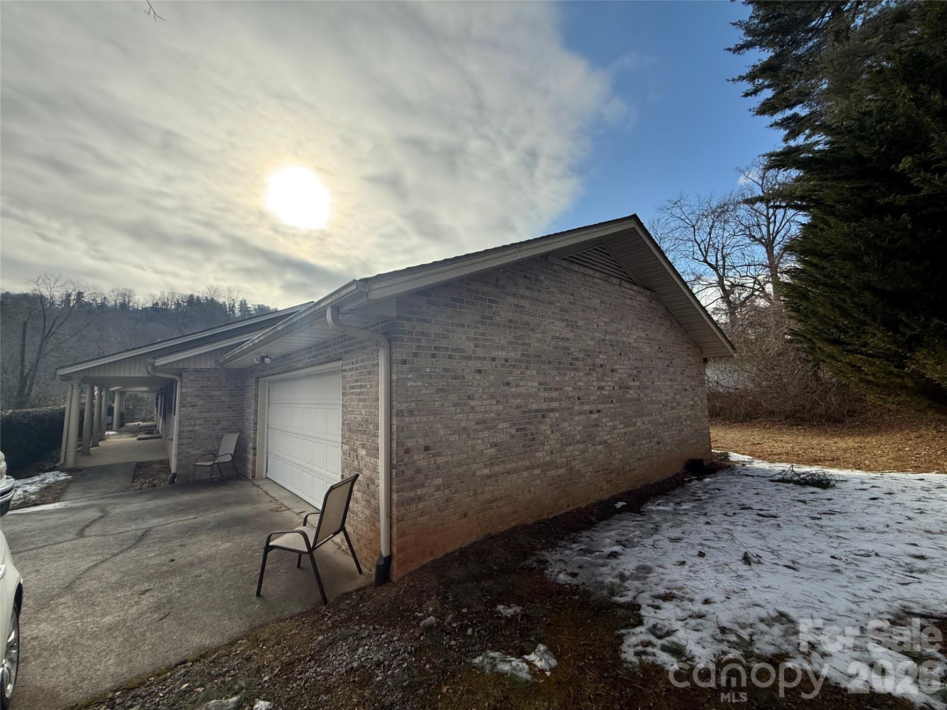 207 Daniel Drive - Photo 4