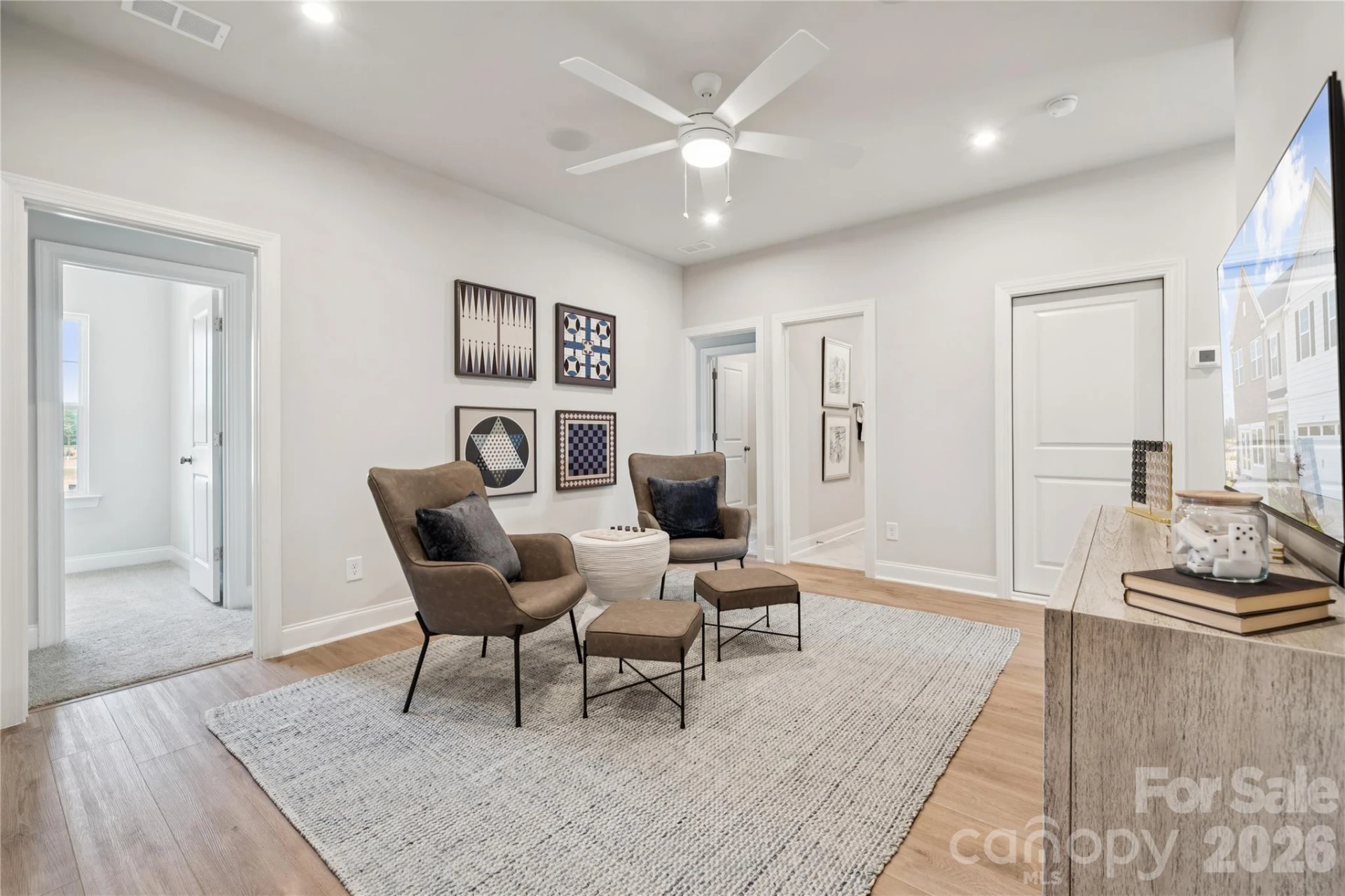1293 Margo Mannor None - Photo 16