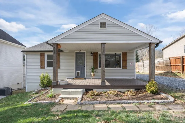 164 Lakeside Drive