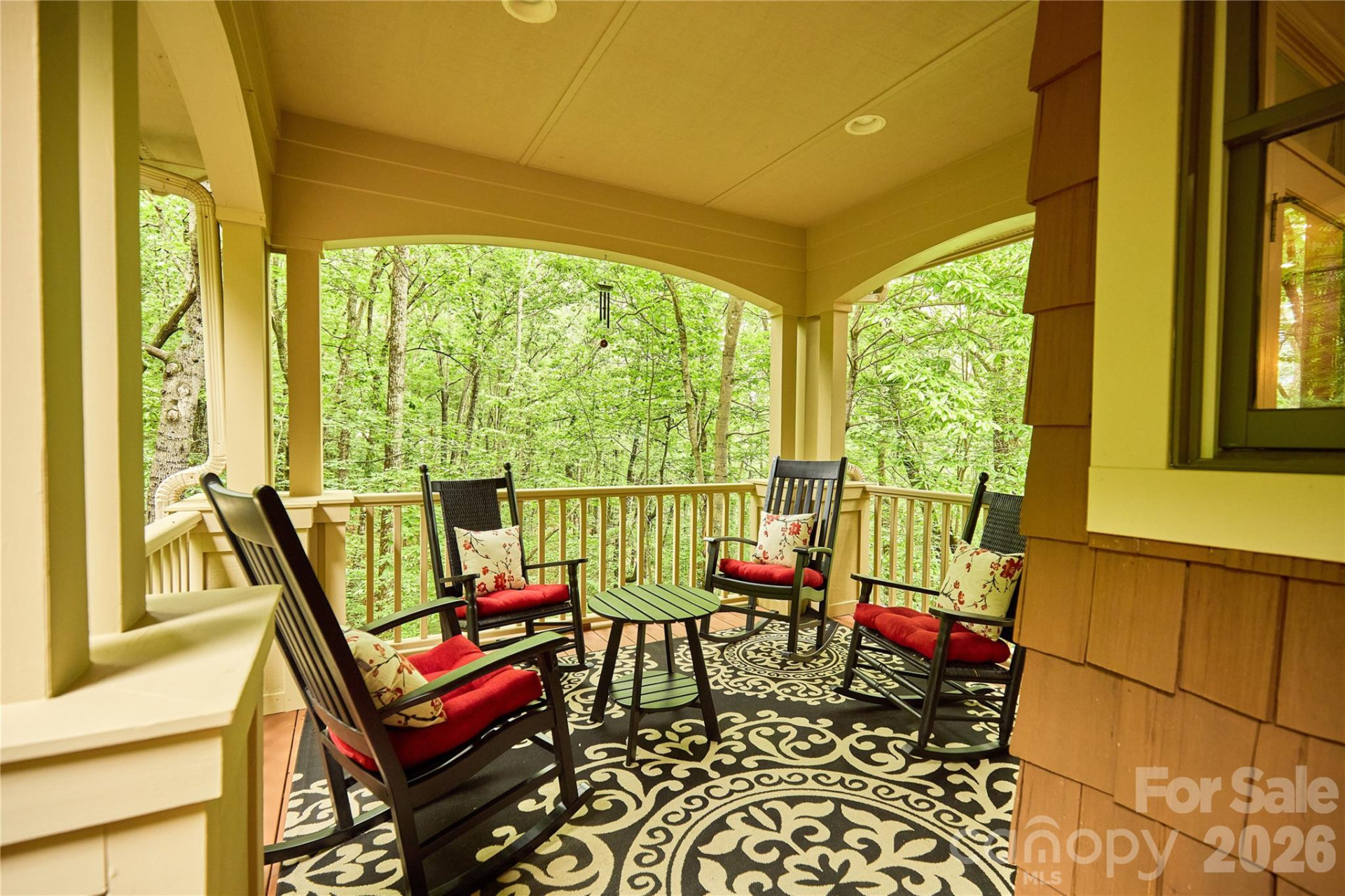 201 Chimney Crossing - Photo 4