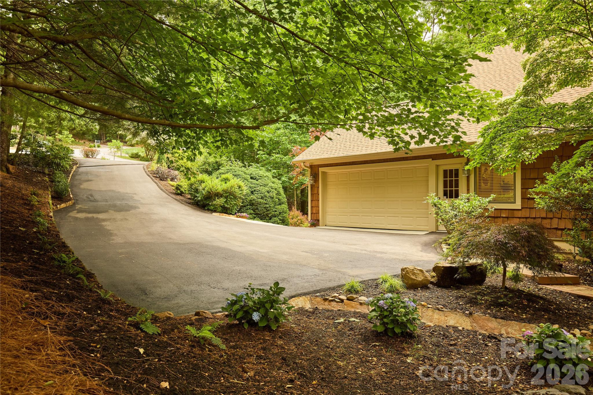 201 Chimney Crossing - Photo 32