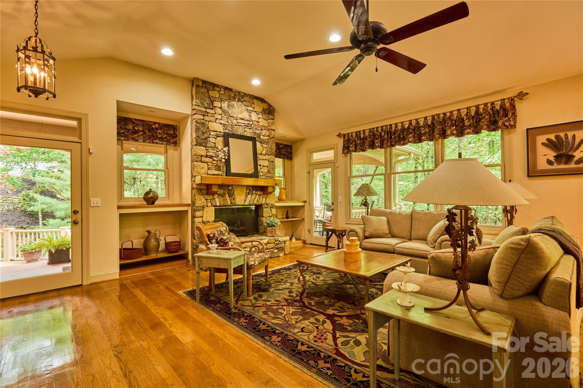201 Chimney Crossing - Photo 7