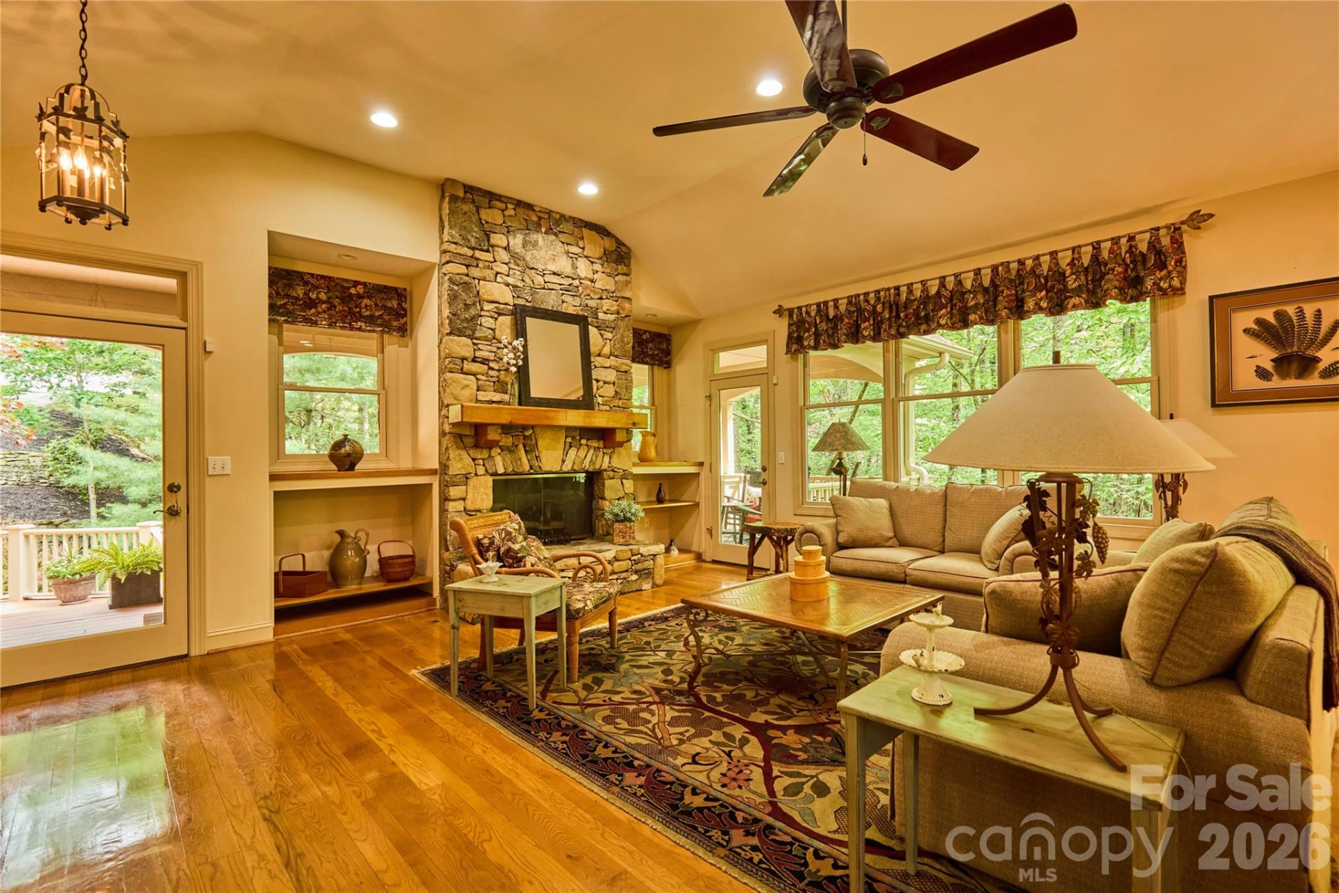 201 Chimney Crossing - Photo 7