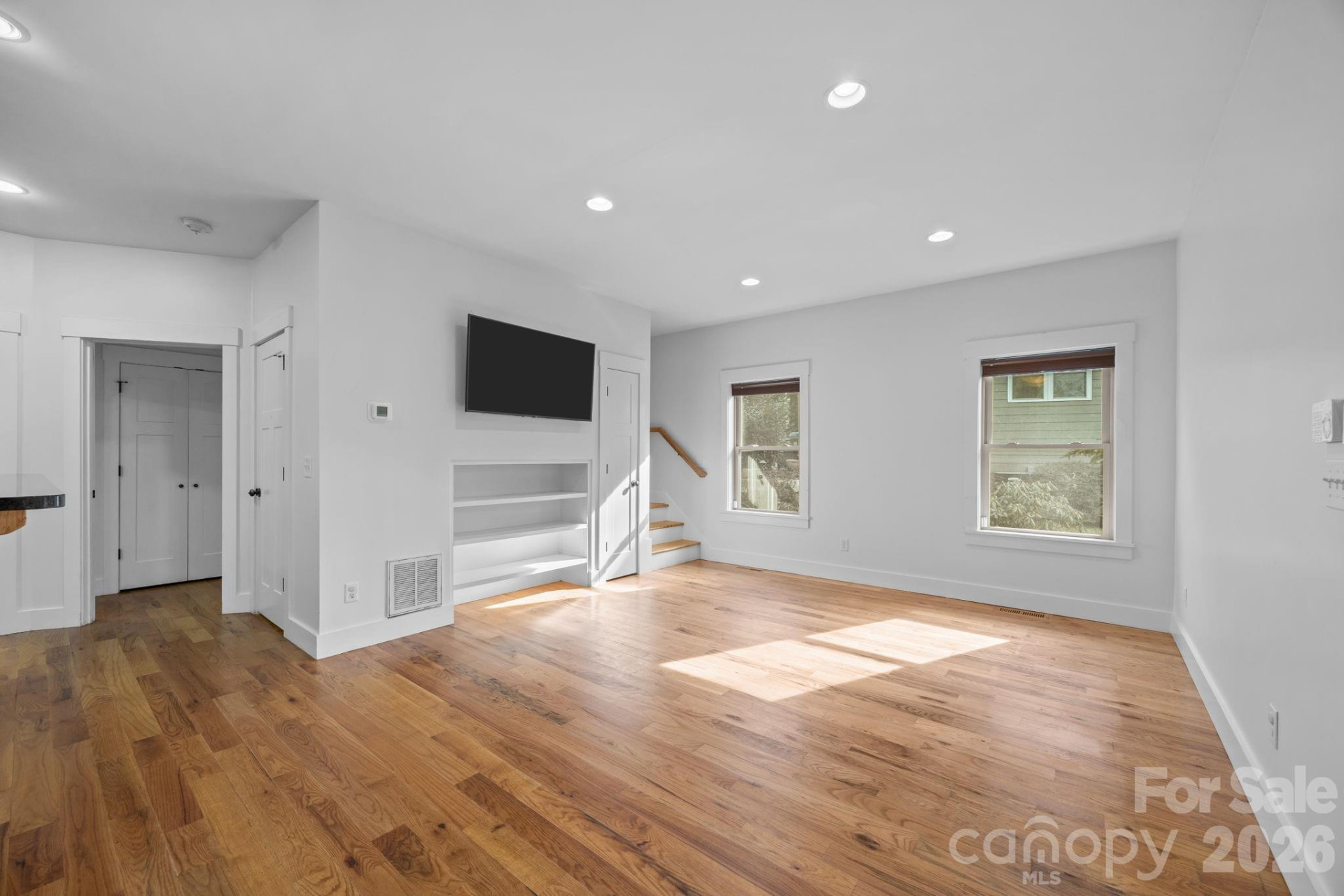 162 Deaver Street - Photo 5