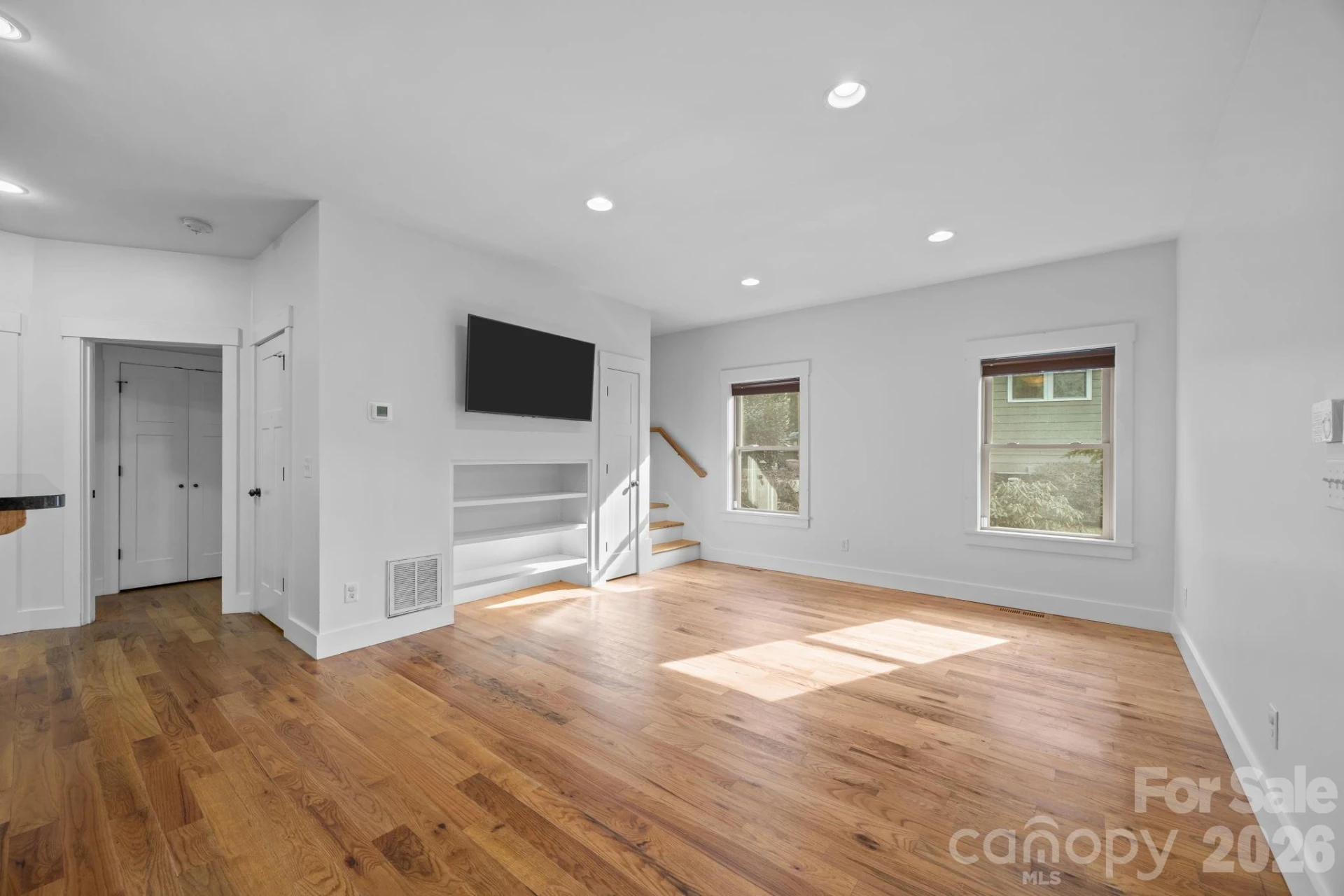 162 Deaver Street - Photo 5