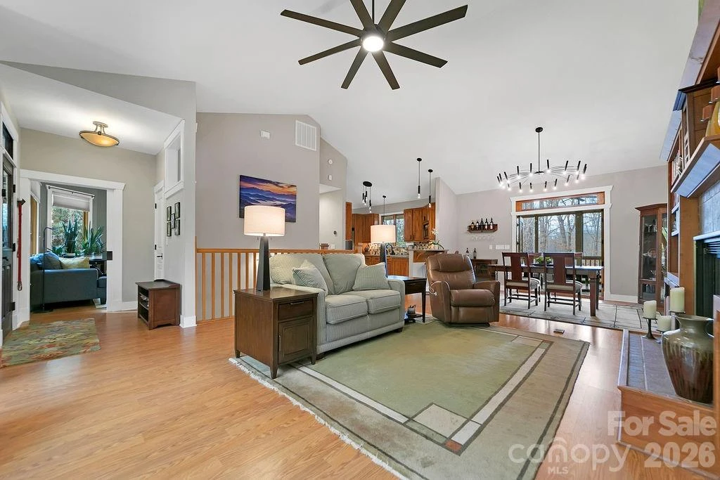 141 Bruce Circle - Photo 5