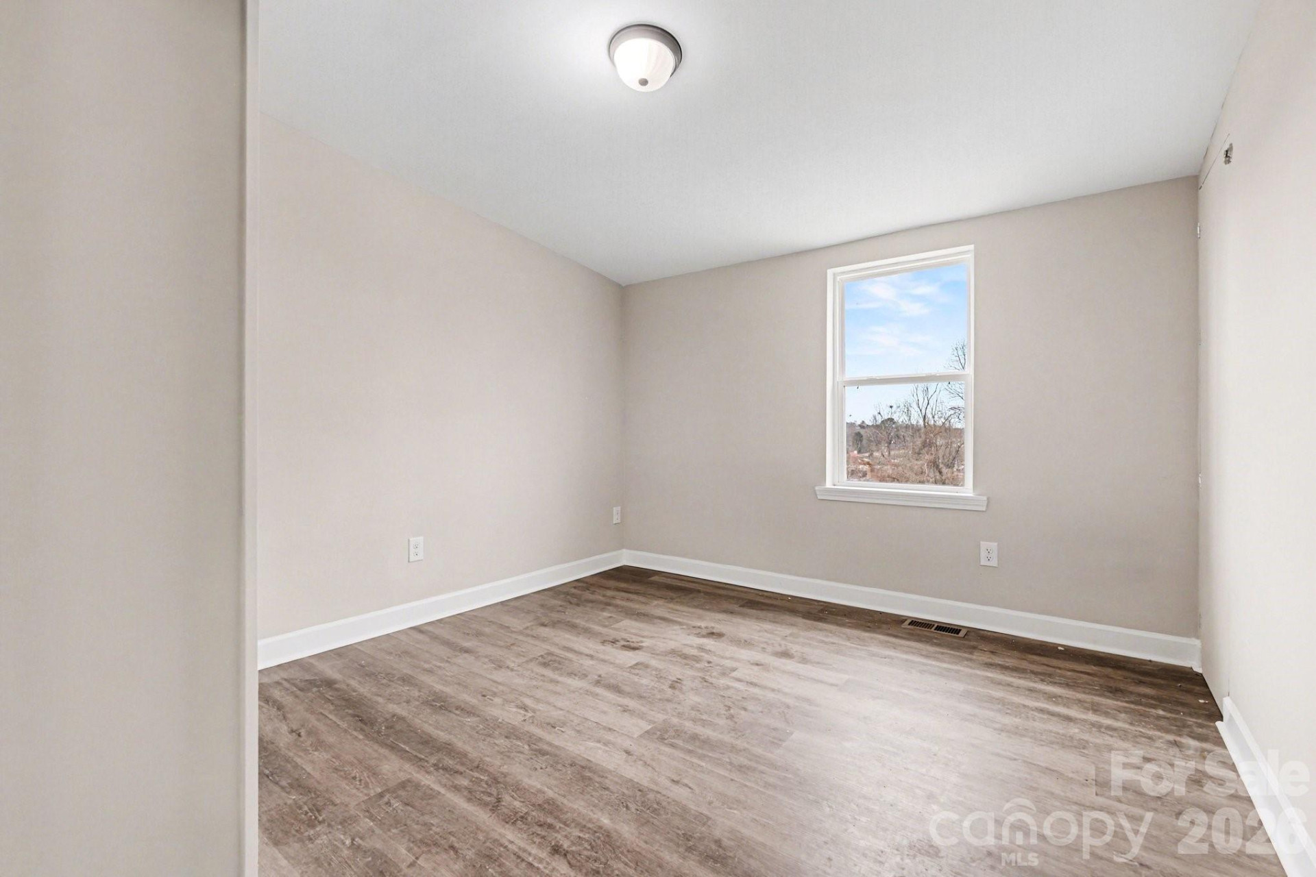 214 Eastview Street - Photo 11