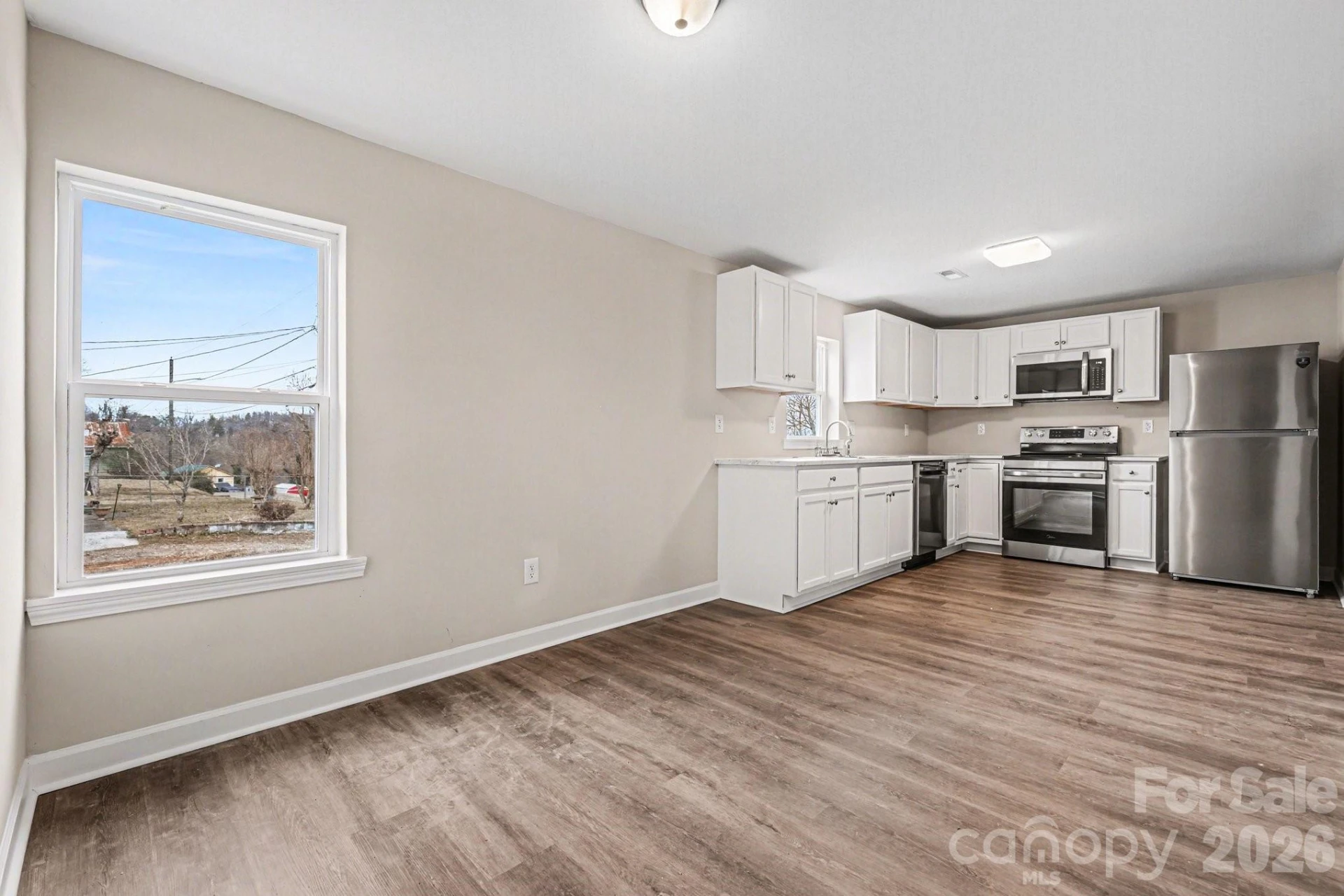 214 Eastview Street - Photo 6