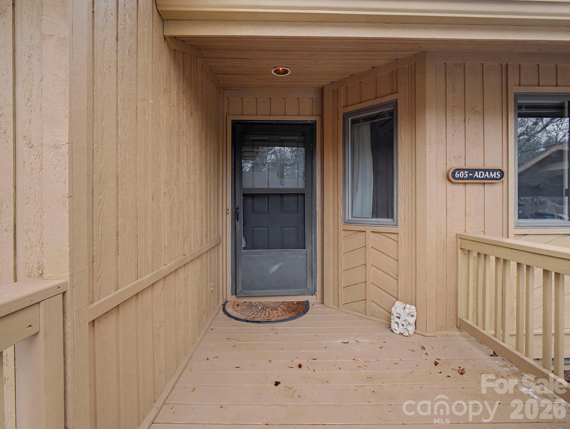 605 Red Oak Drive - Photo 2