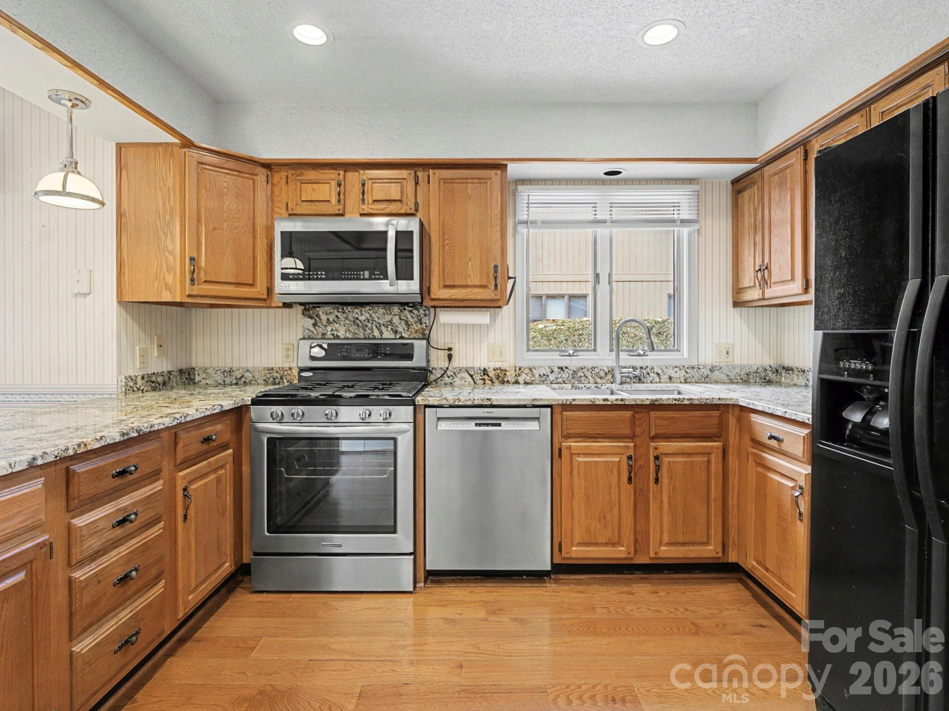 605 Red Oak Drive - Photo 10