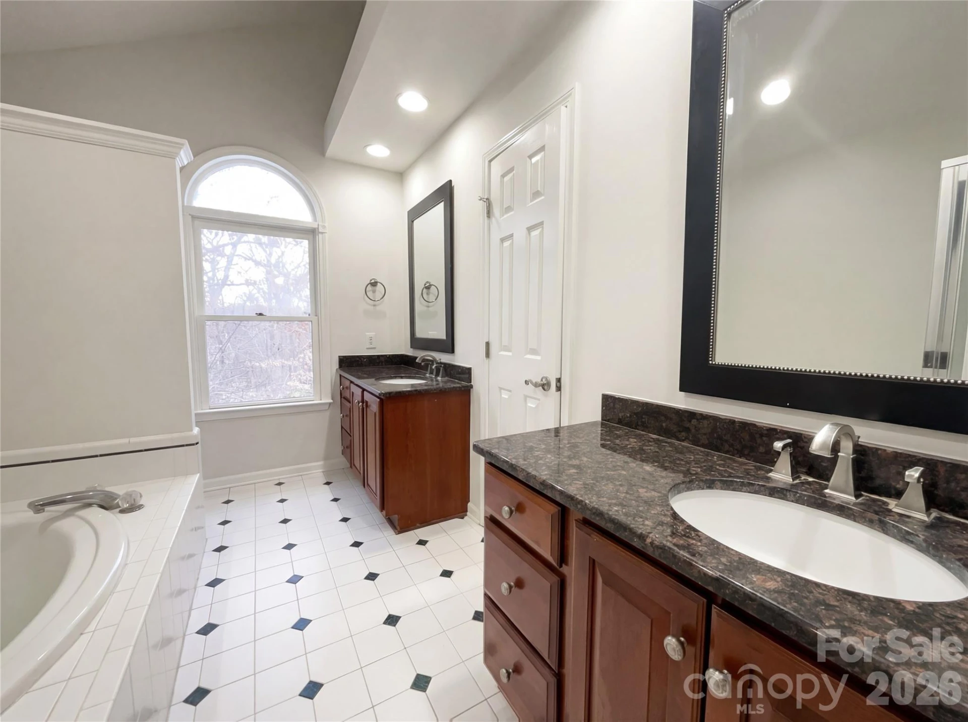 122 Tattersall Drive - Photo 14