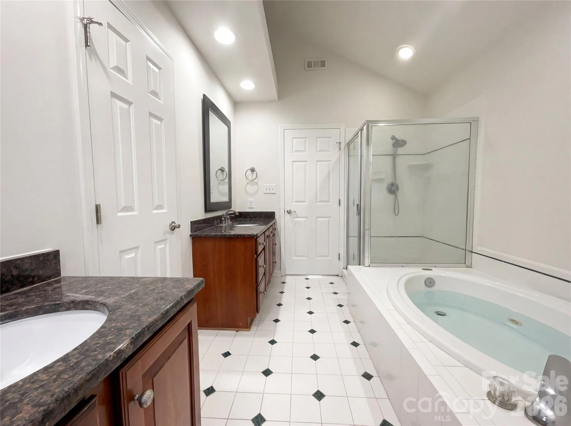 122 Tattersall Drive - Photo 15