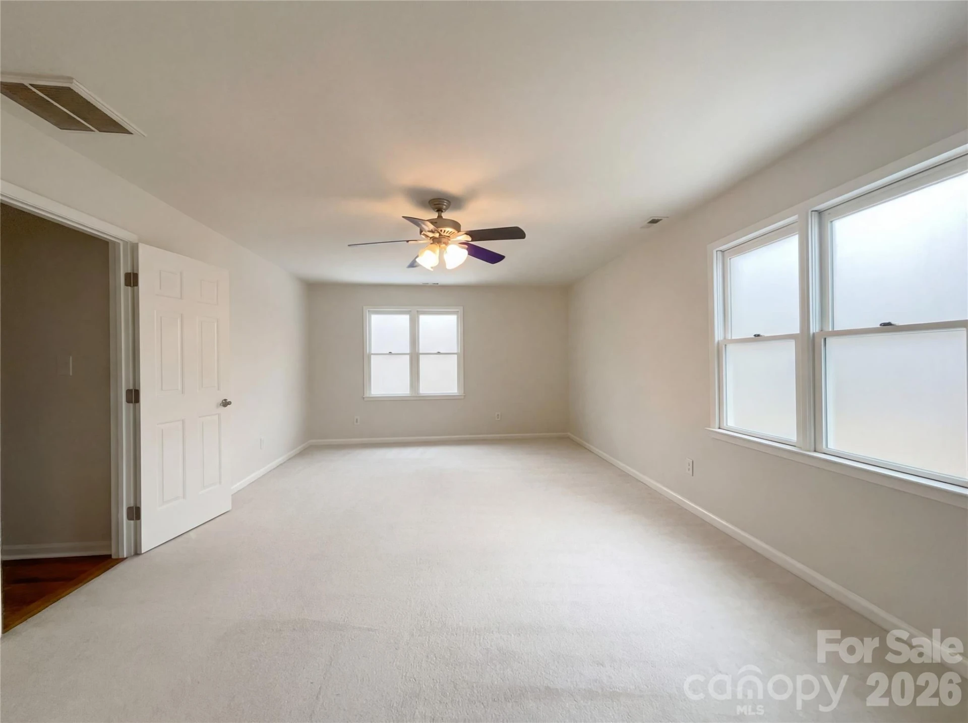122 Tattersall Drive - Photo 4