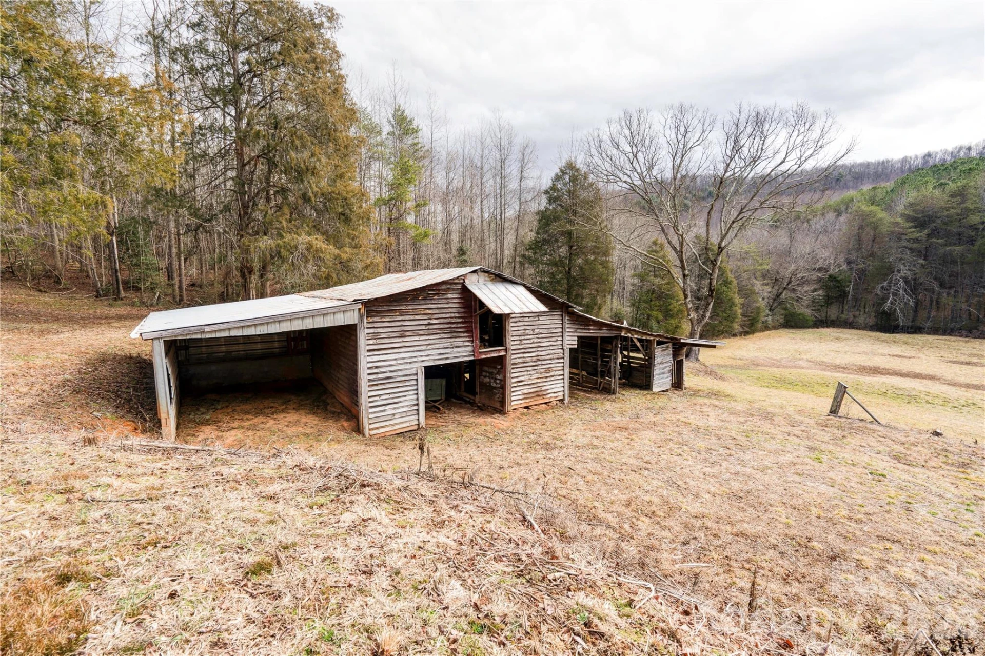 4064 Mount Gilead Church Road - Photo 31