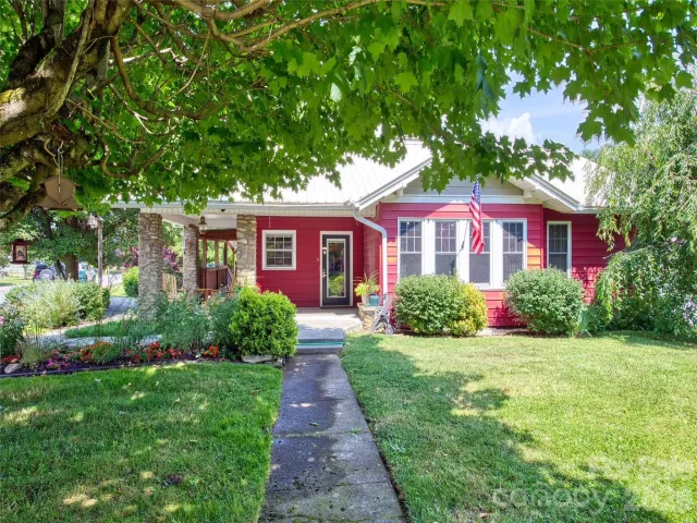 24 Belle Meade Drive