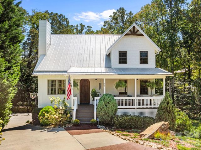 18 Oak Springs Drive, Arden, NC, 28704