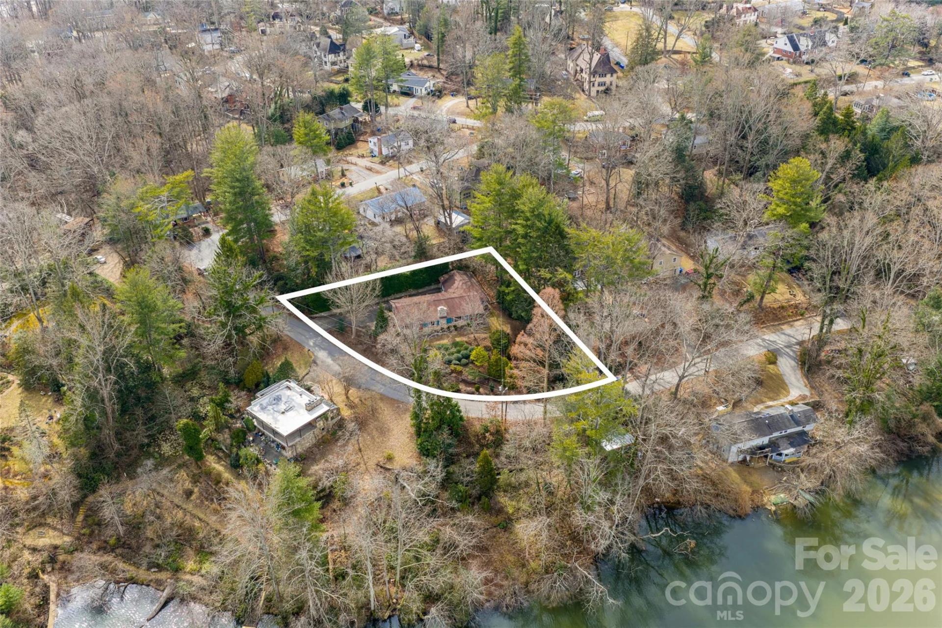 180 Lakewood Drive - Photo 3