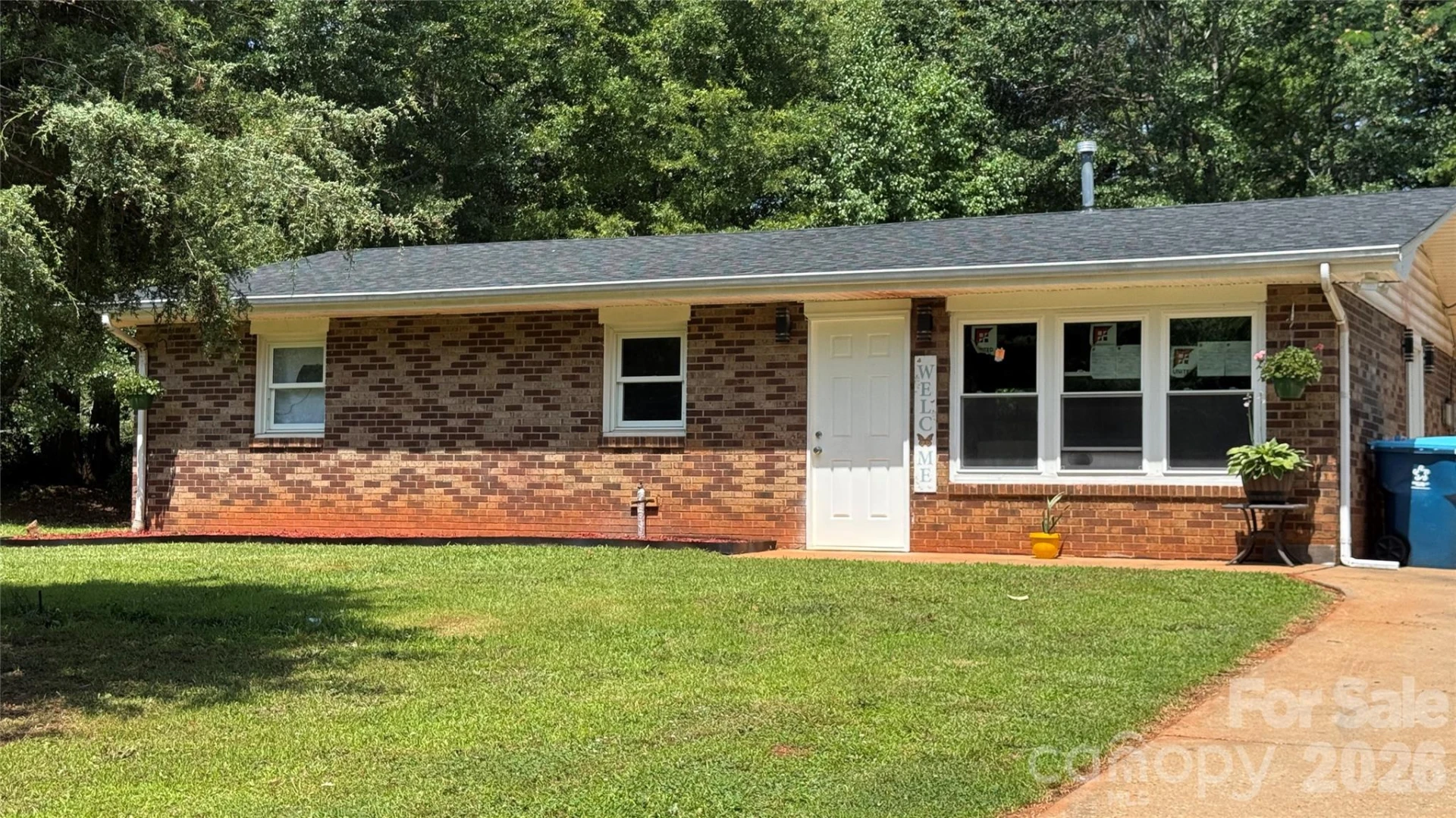 143 Mountain View Street - Photo 2
