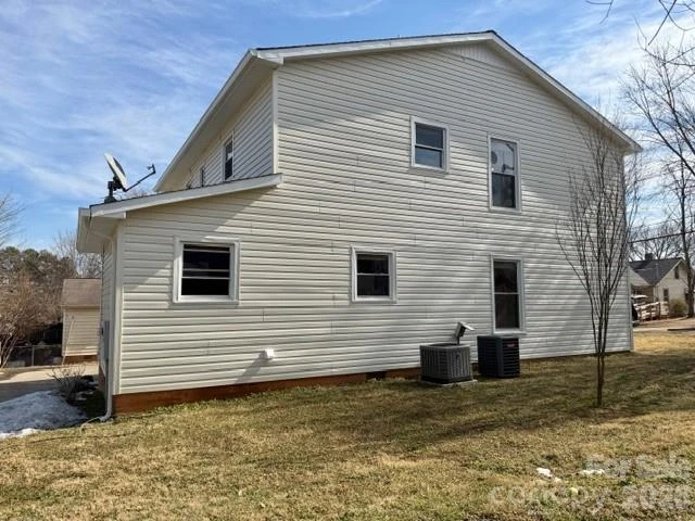 103 Pine Street - Photo 15