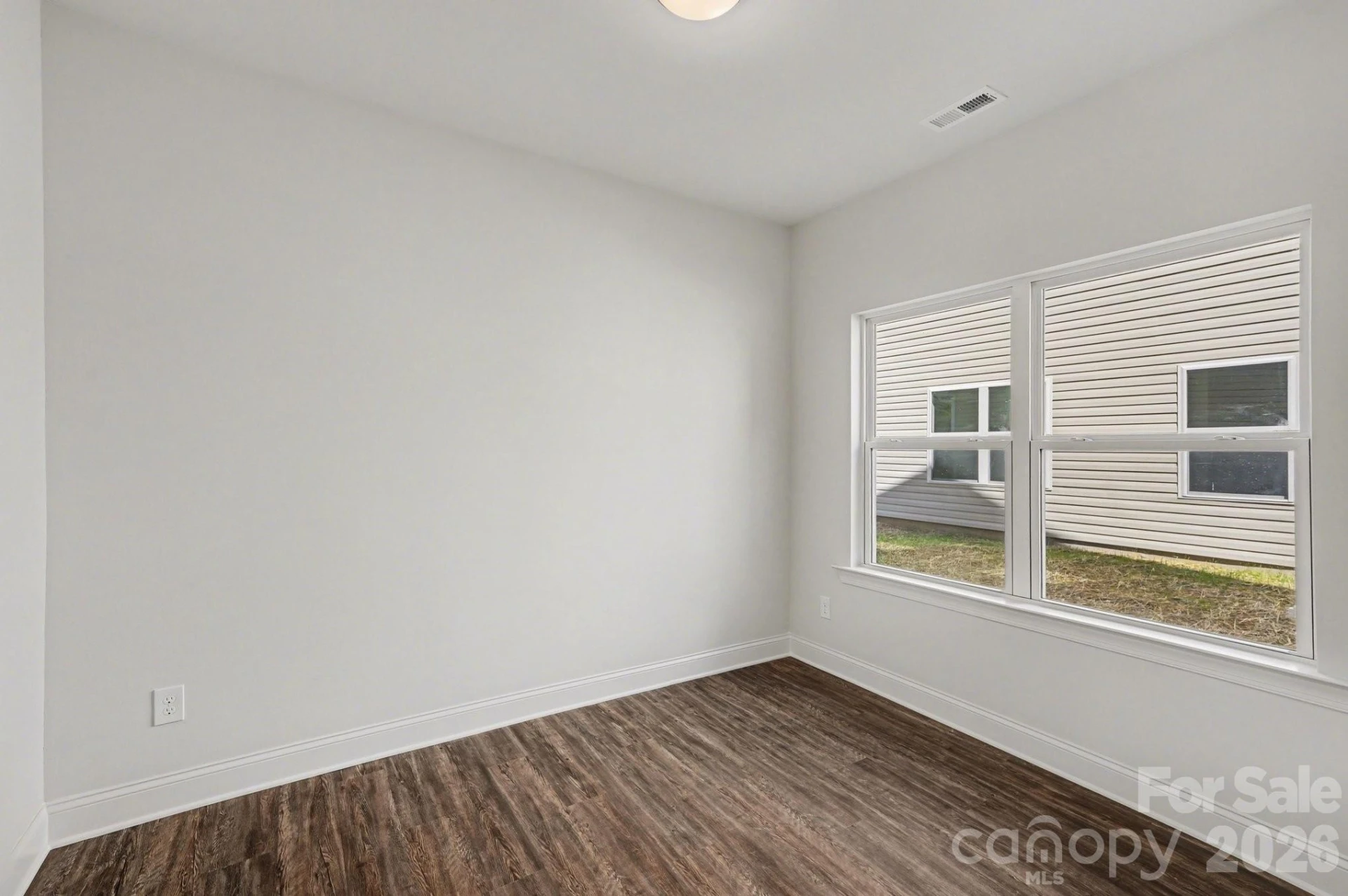 564 Wilson Avenue - Photo 12