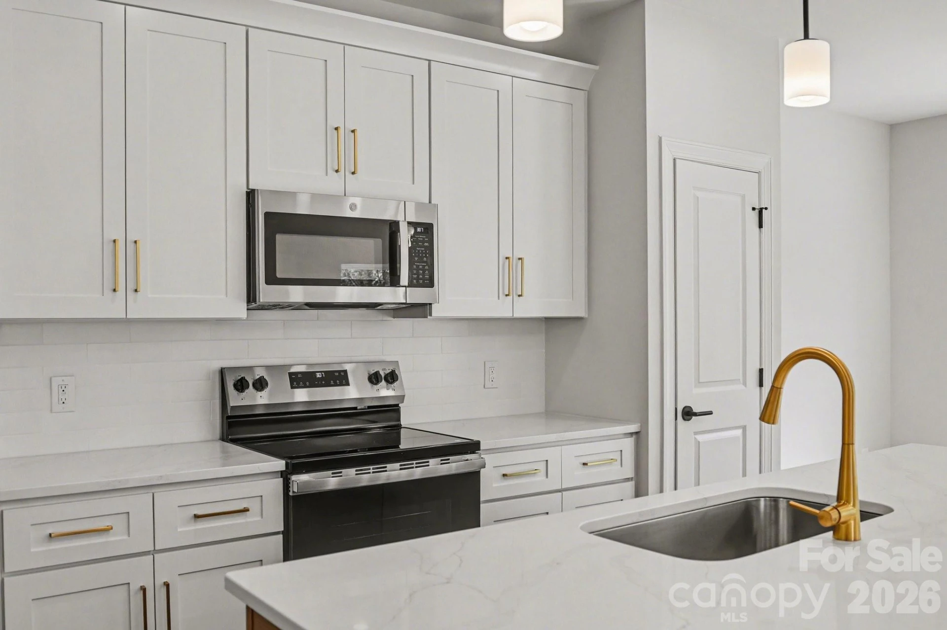 564 Wilson Avenue - Photo 10
