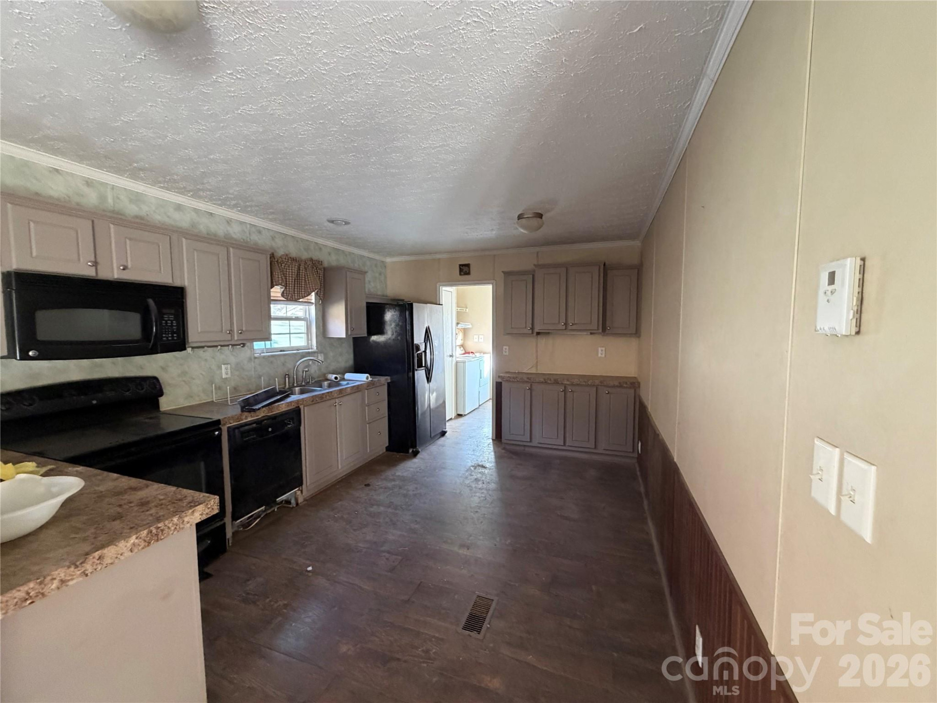 101 Highview Drive - Photo 3