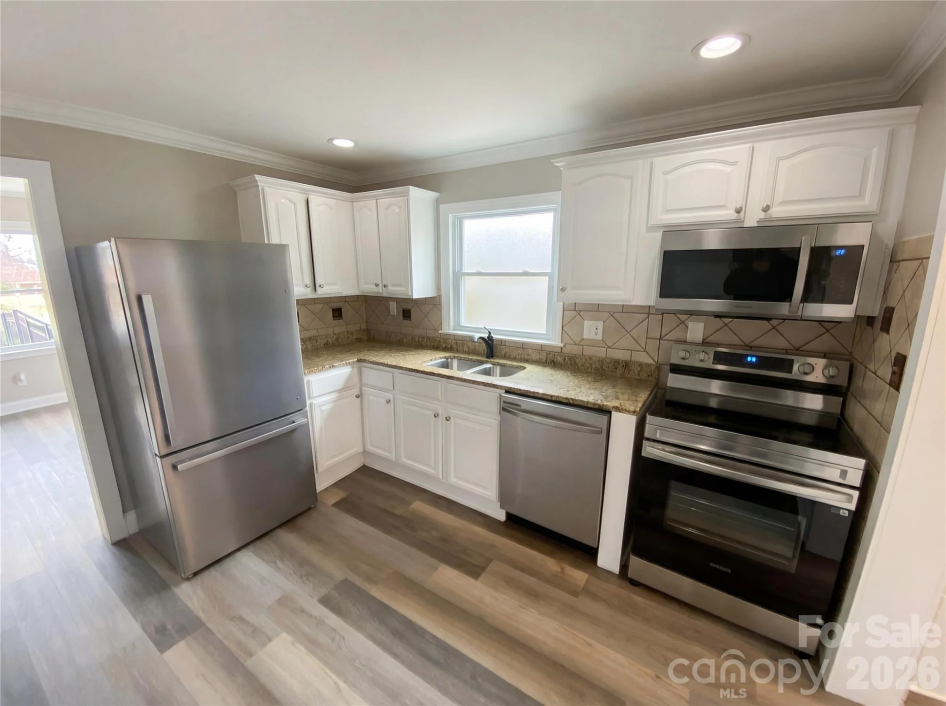 2122 Kilborne Drive - Photo 2