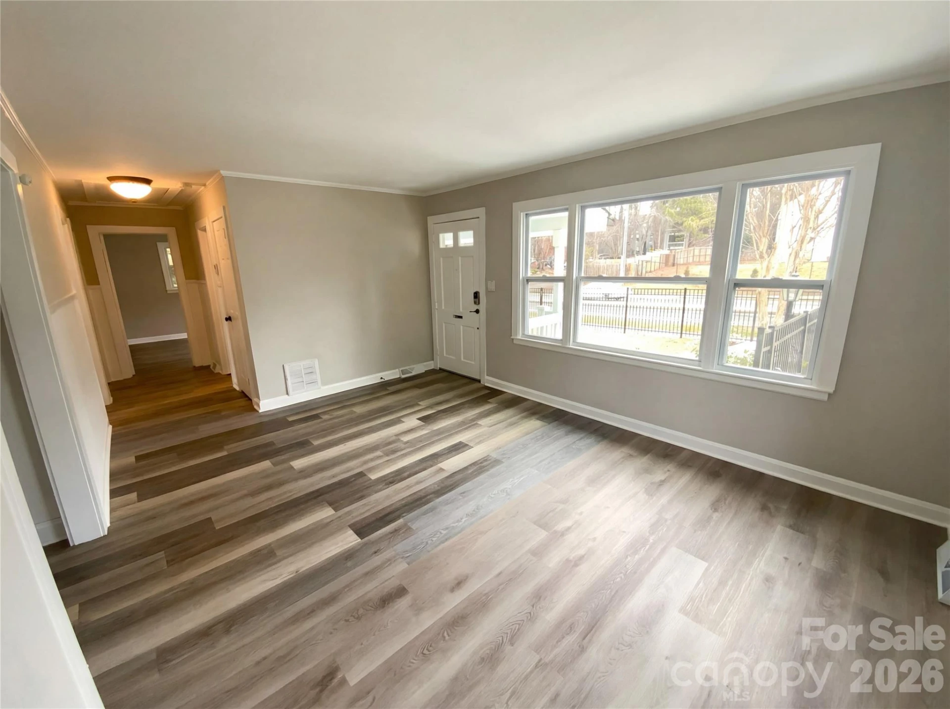 2122 Kilborne Drive - Photo 3